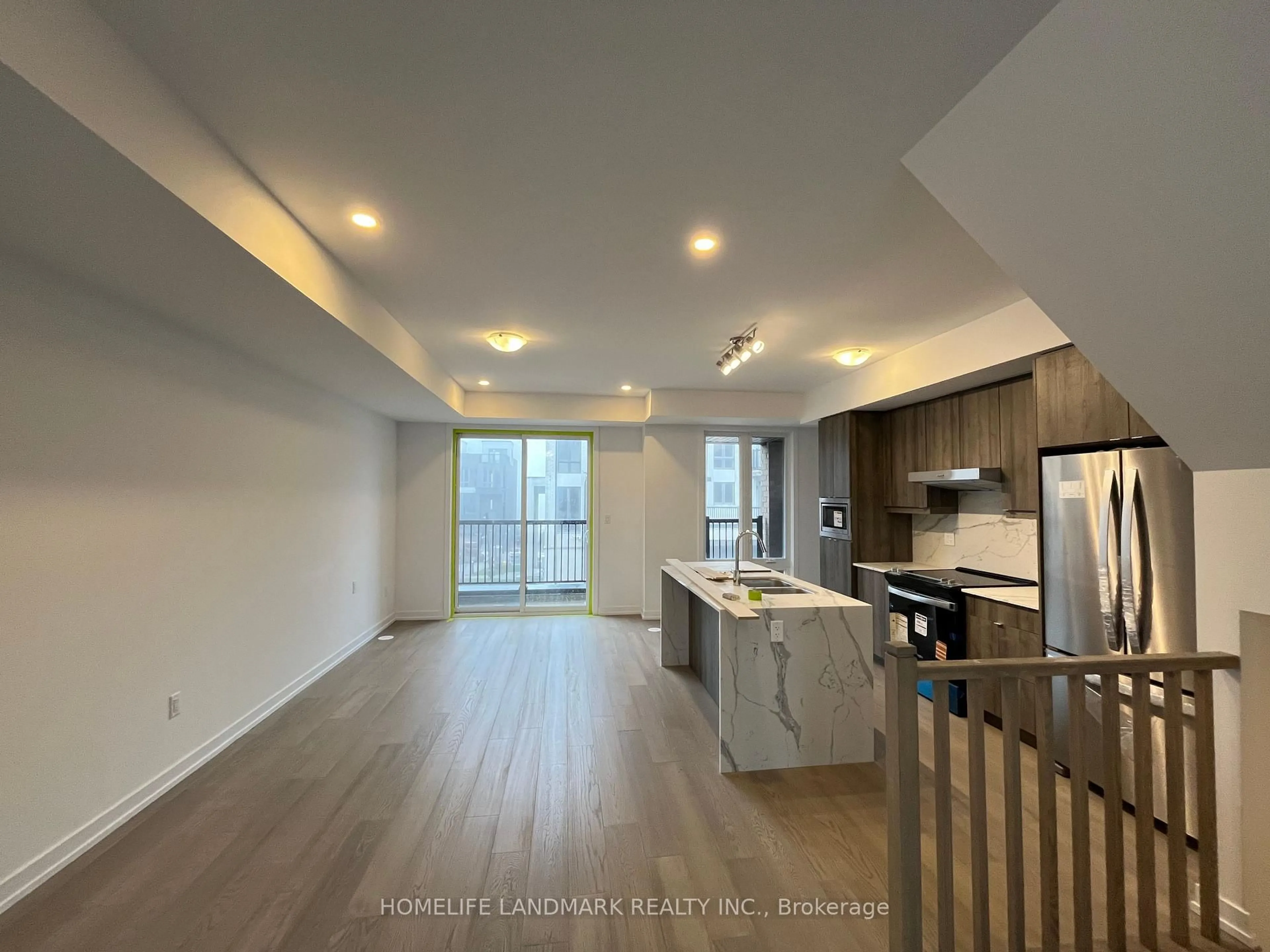 Open concept kitchen, unknown for 67 Jefferson Sdrd, Richmond Hill Ontario L4E 1M1