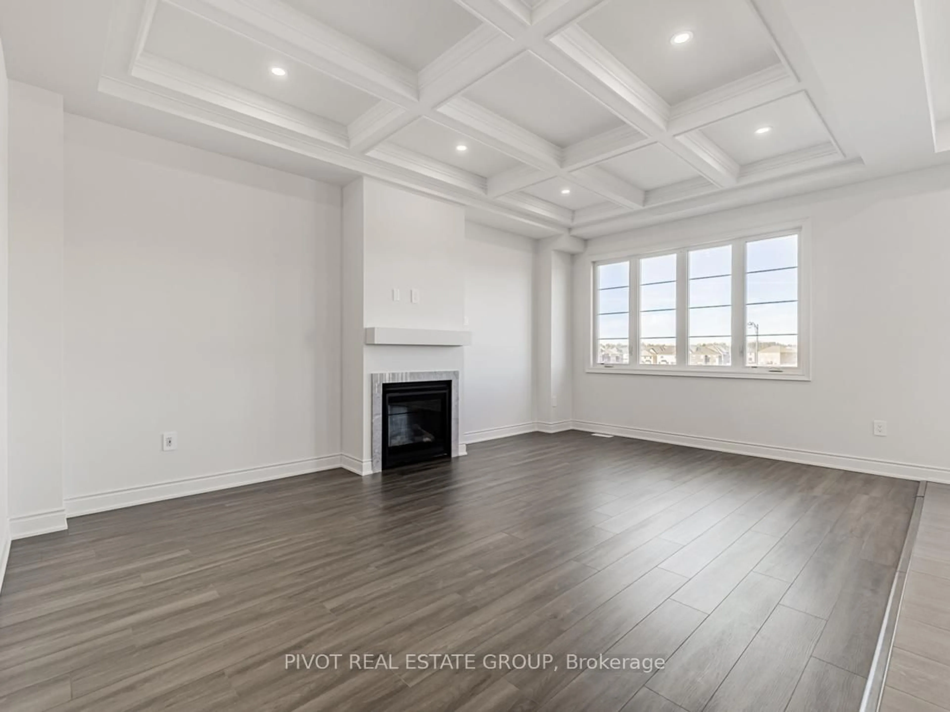 A pic of a room for 16 Rowe St, Bradford West Gwillimbury Ontario L3Z 4M9