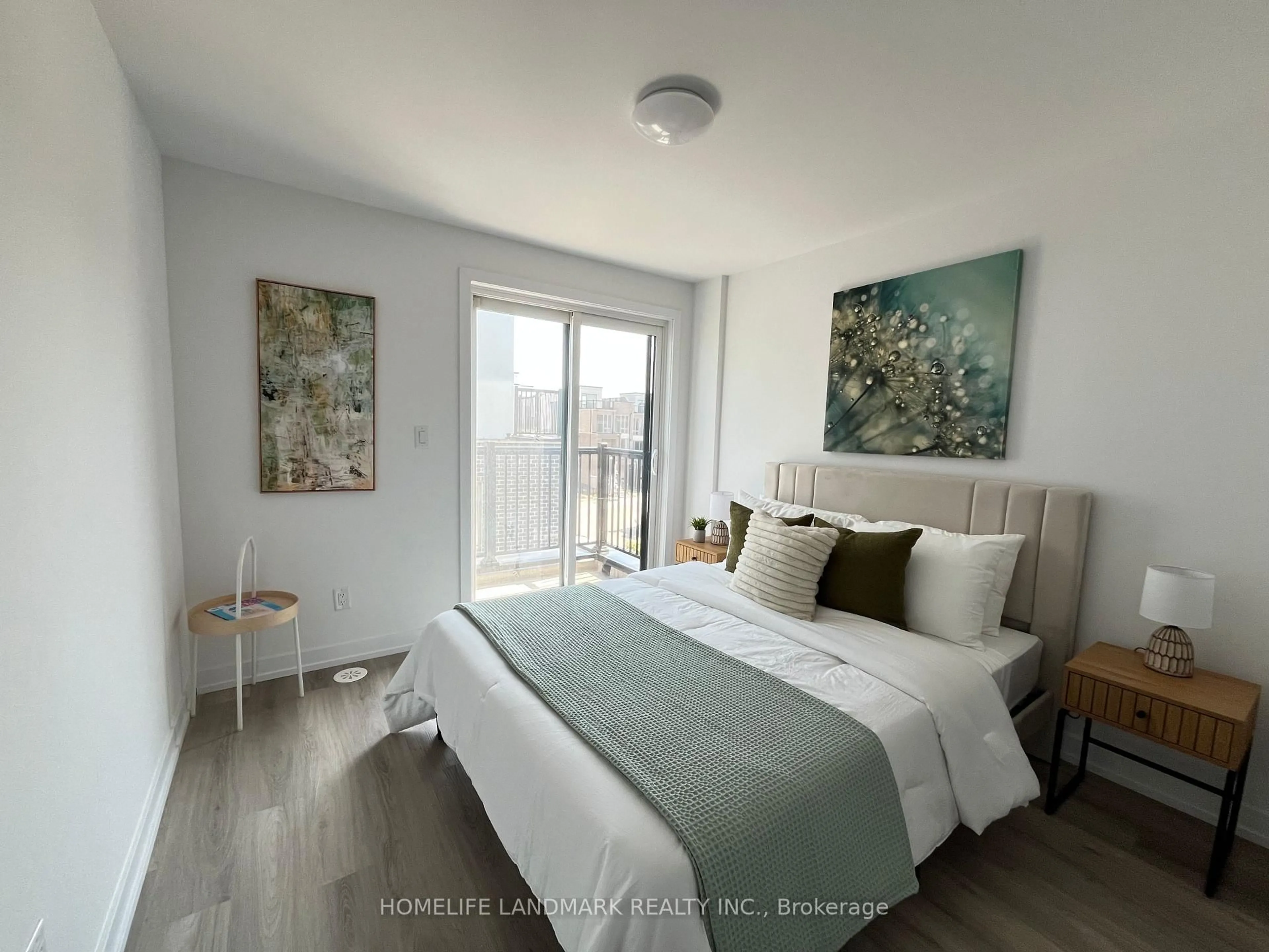 Bedroom with bed, unknown for 51 Jefferson Sdrd #106, Richmond Hill Ontario L4E 1M1