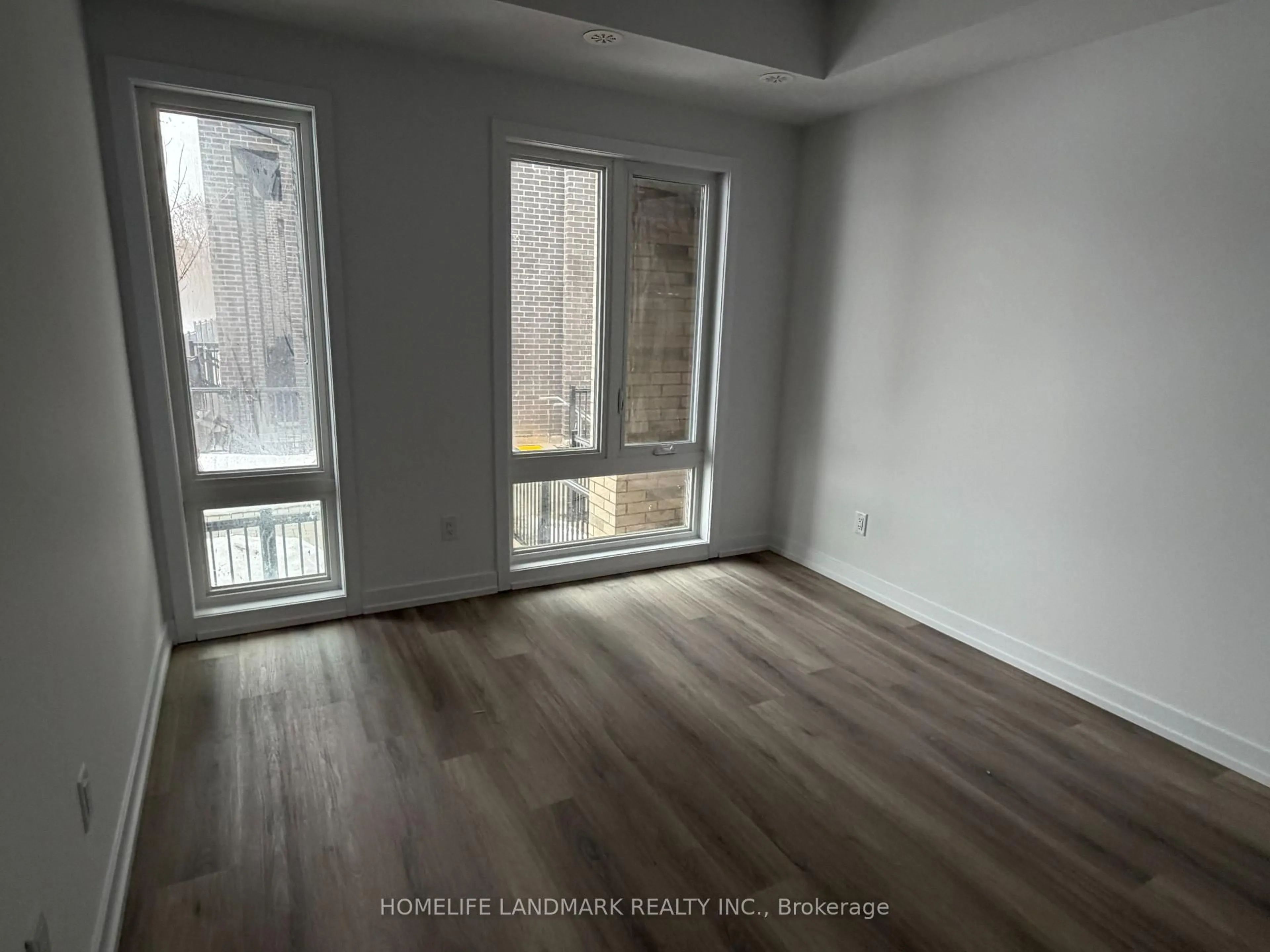 A pic of a room for 5 Bancroft Lane #301, Richmond Hill Ontario L4E 1M1