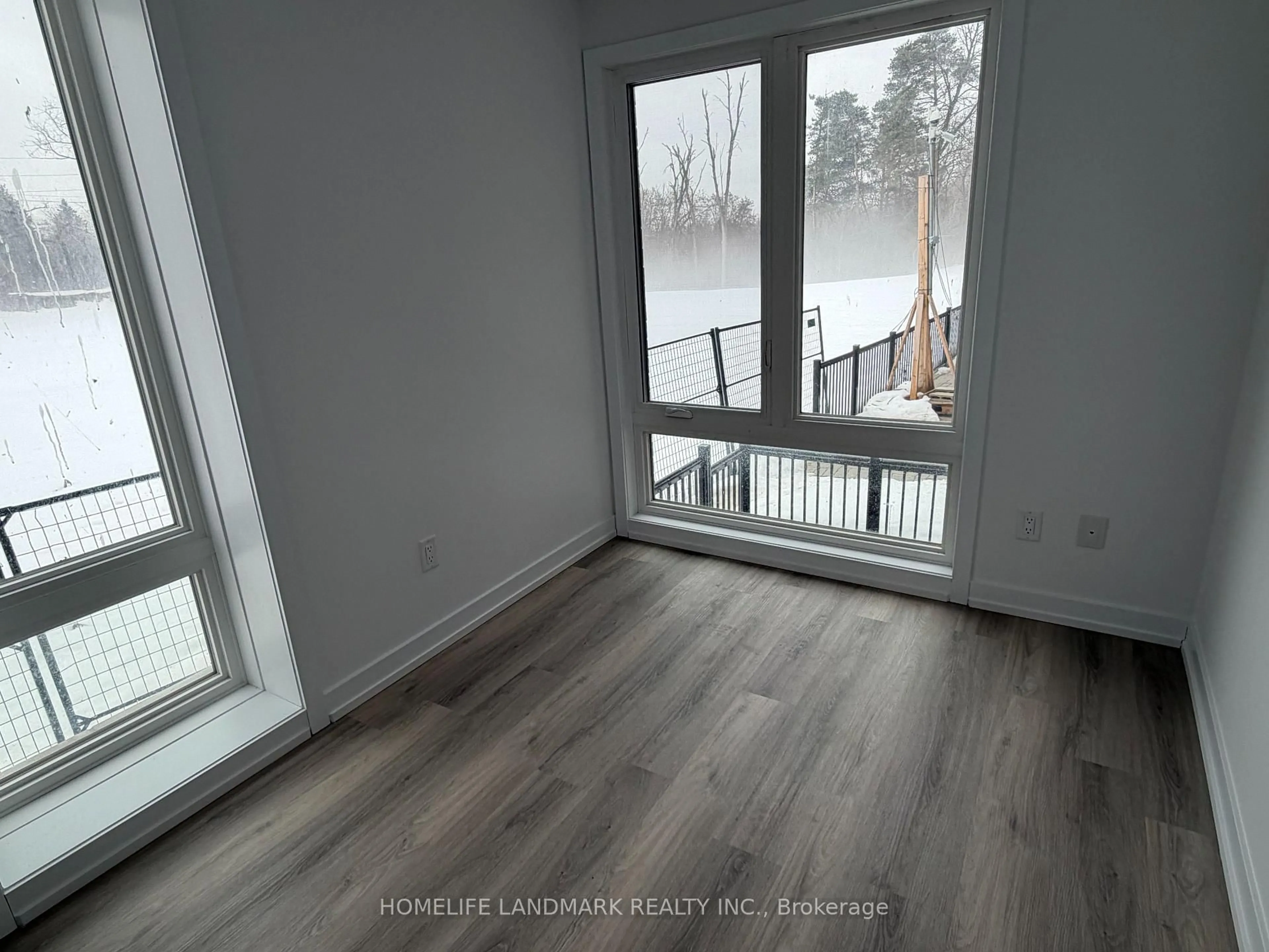 Unknown for 5 Bancroft Lane #301, Richmond Hill Ontario L4E 1M1