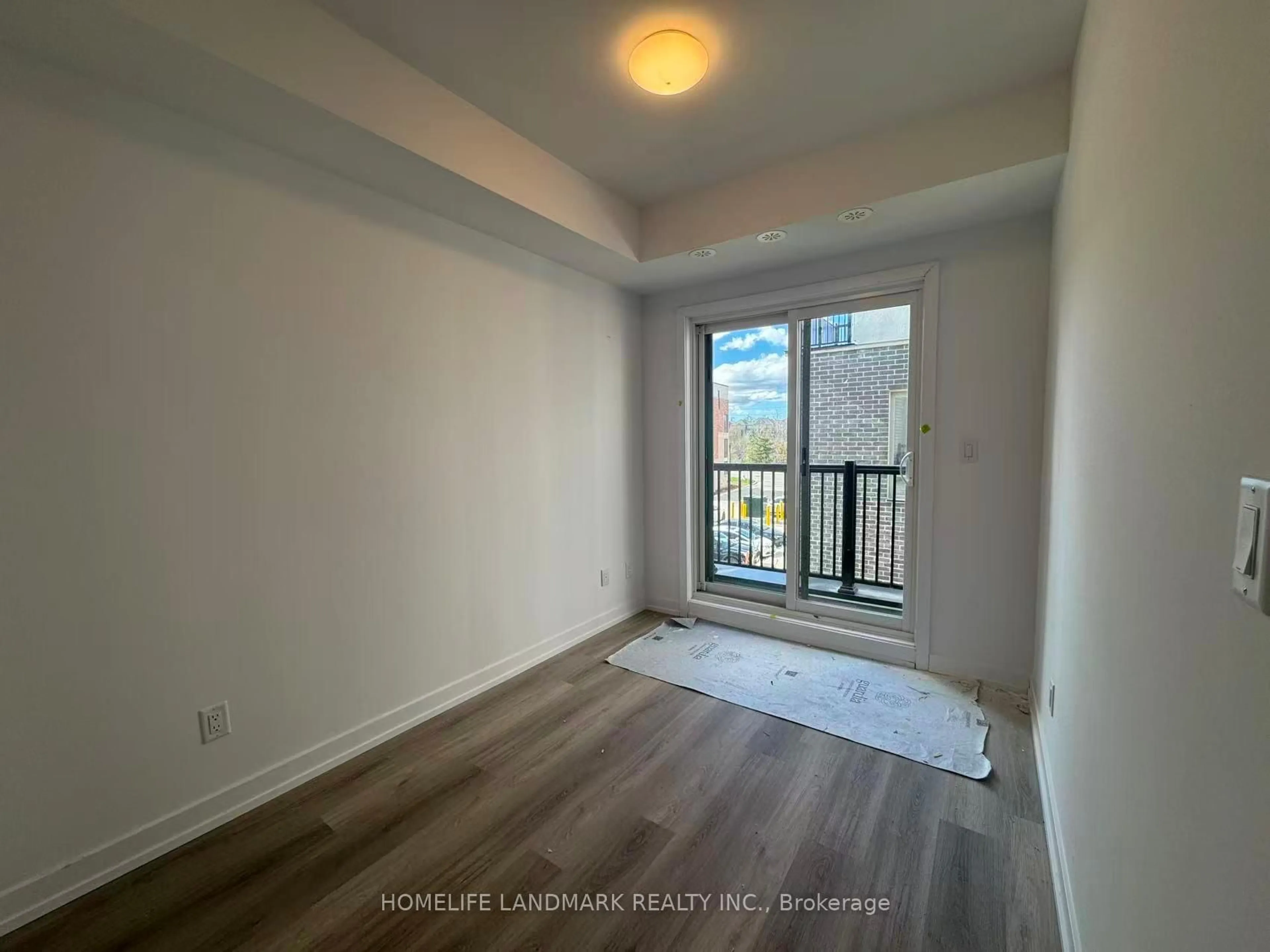 A pic of a room for 5 Bancroft Lane #311, Richmond Hill Ontario L4E 1M1