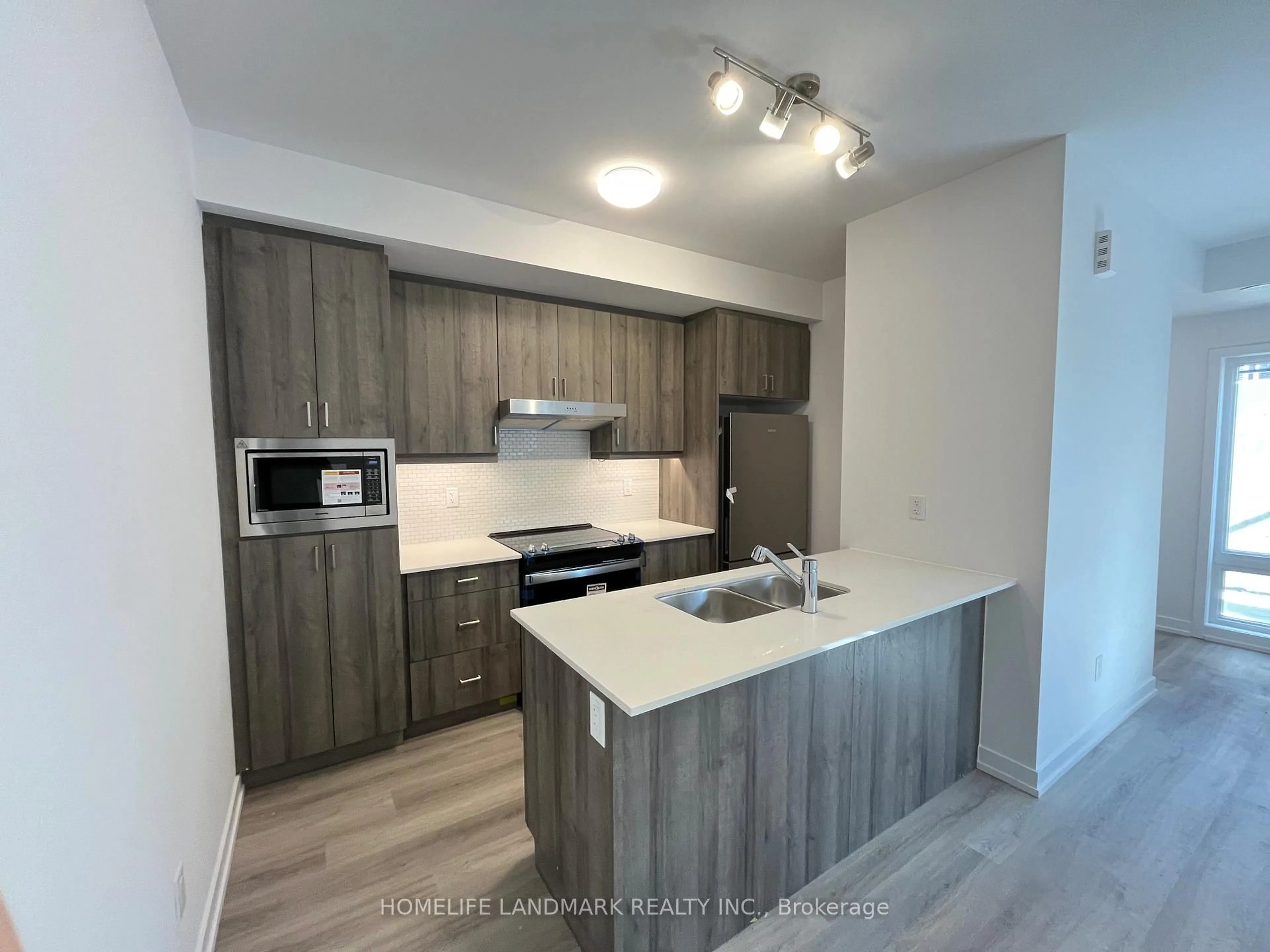 Unknown for 5 Bancroft Lane #316, Richmond Hill Ontario L4E 1M1