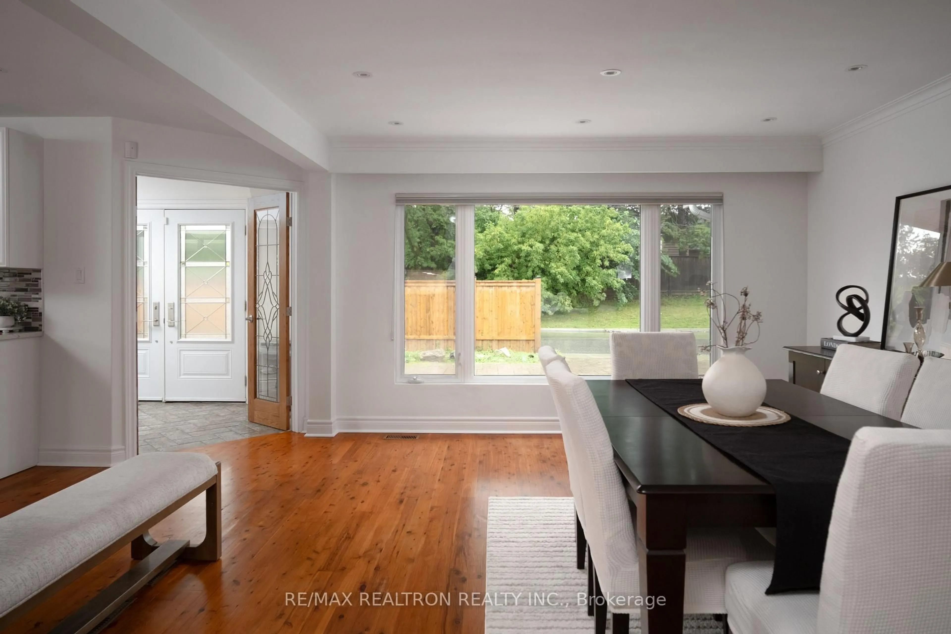 Unknown for 132 Morgan Ave, Markham Ontario L3T 1R7