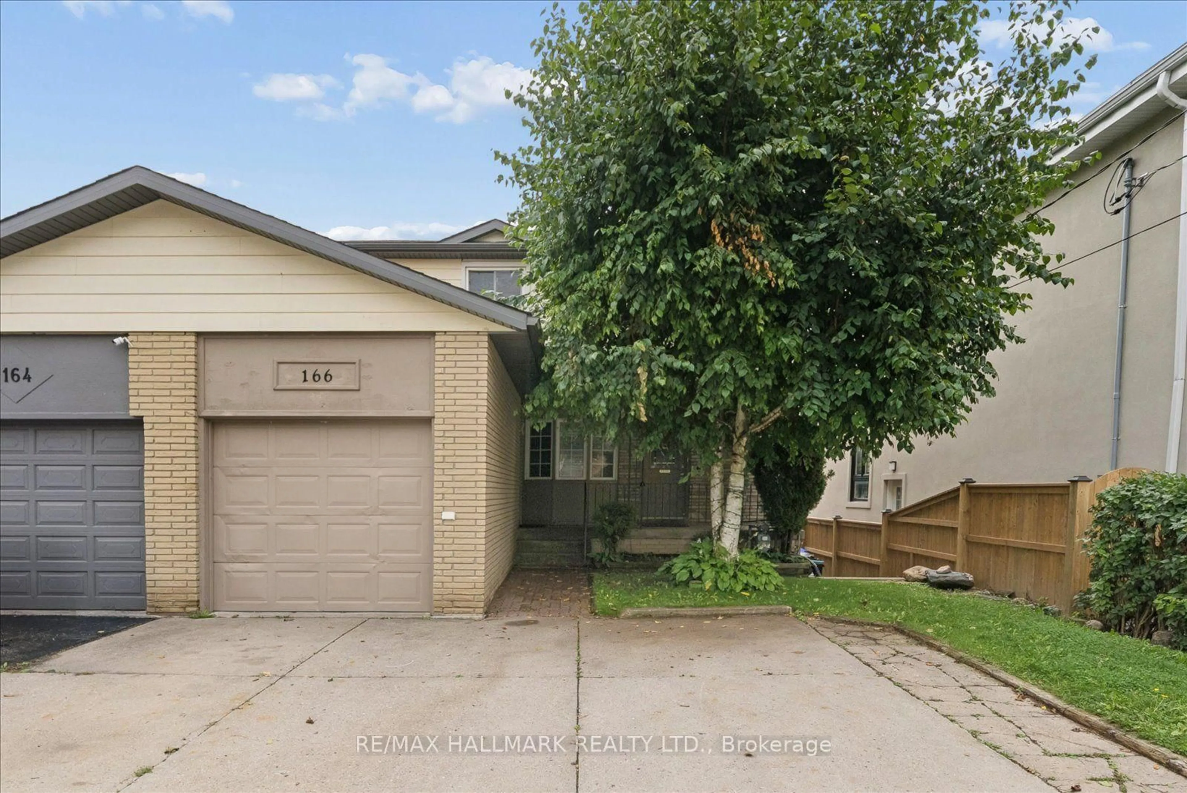 Unknown for 166 James St, Bradford West Gwillimbury Ontario L3Z 1J7