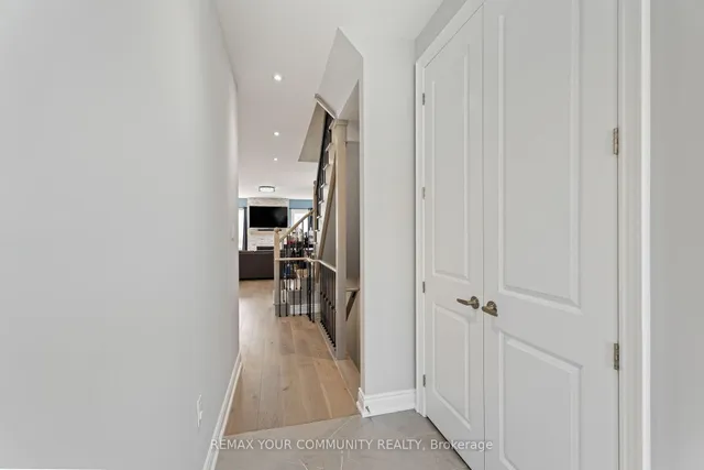 99 Walker Blvd, New Tecumseth 5
