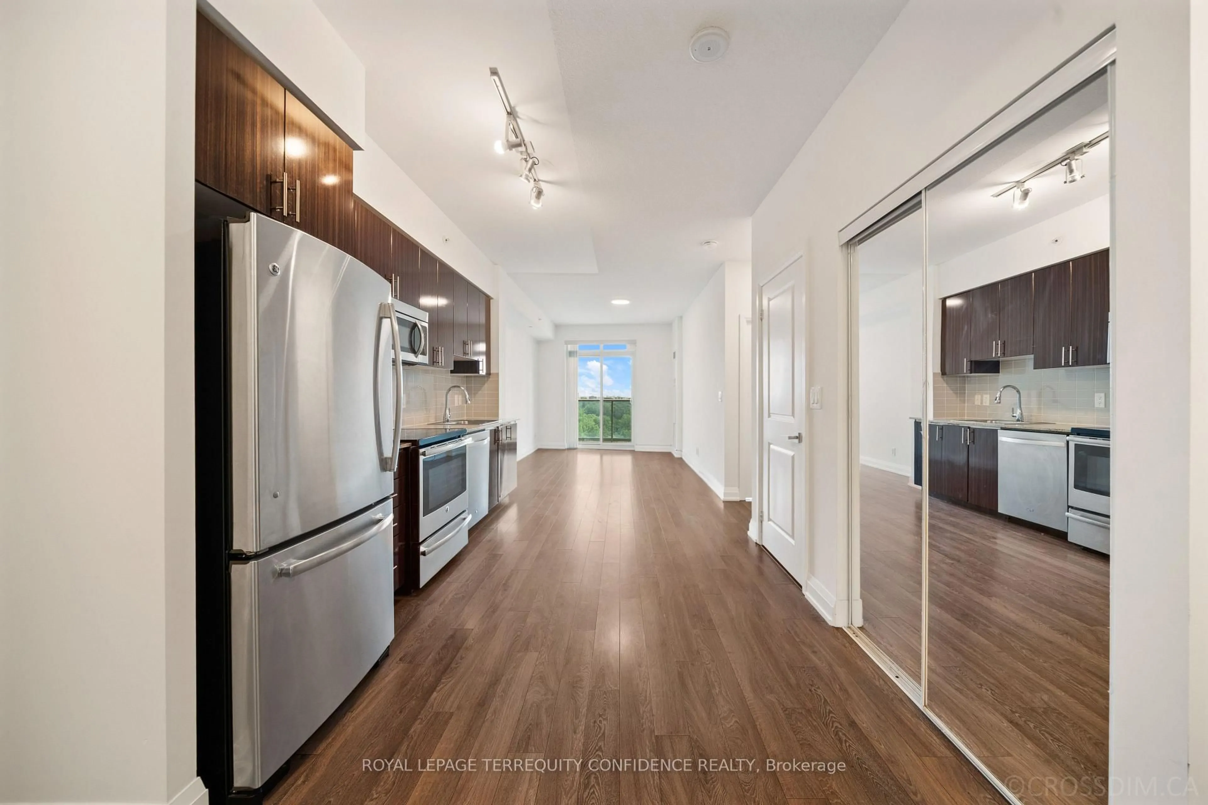 Open concept kitchen, unknown for 7161 Yonge St #727, Markham Ontario L3T 0C8