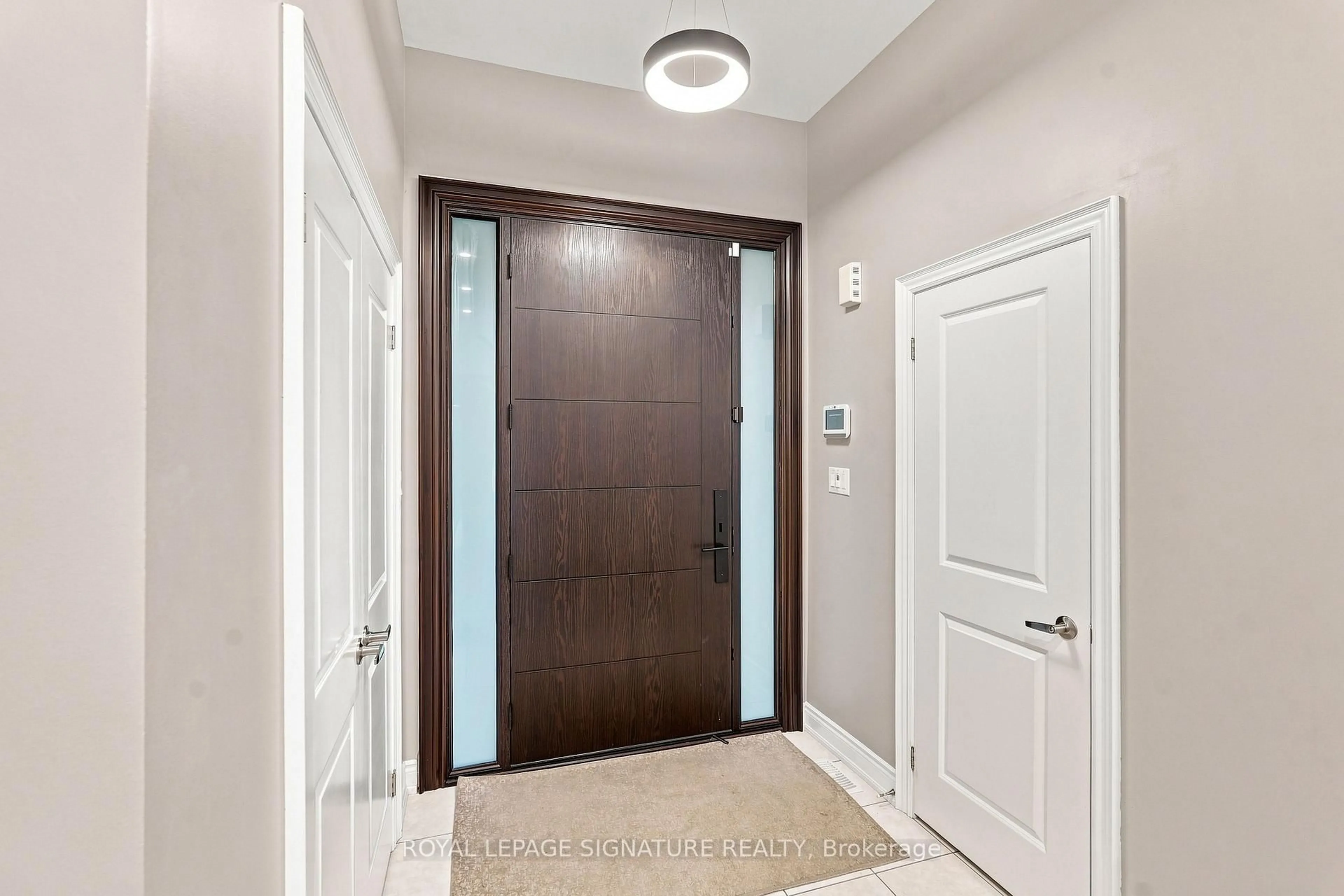 Indoor entryway for 82 Bellefond St, Vaughan Ontario L4H 5C5