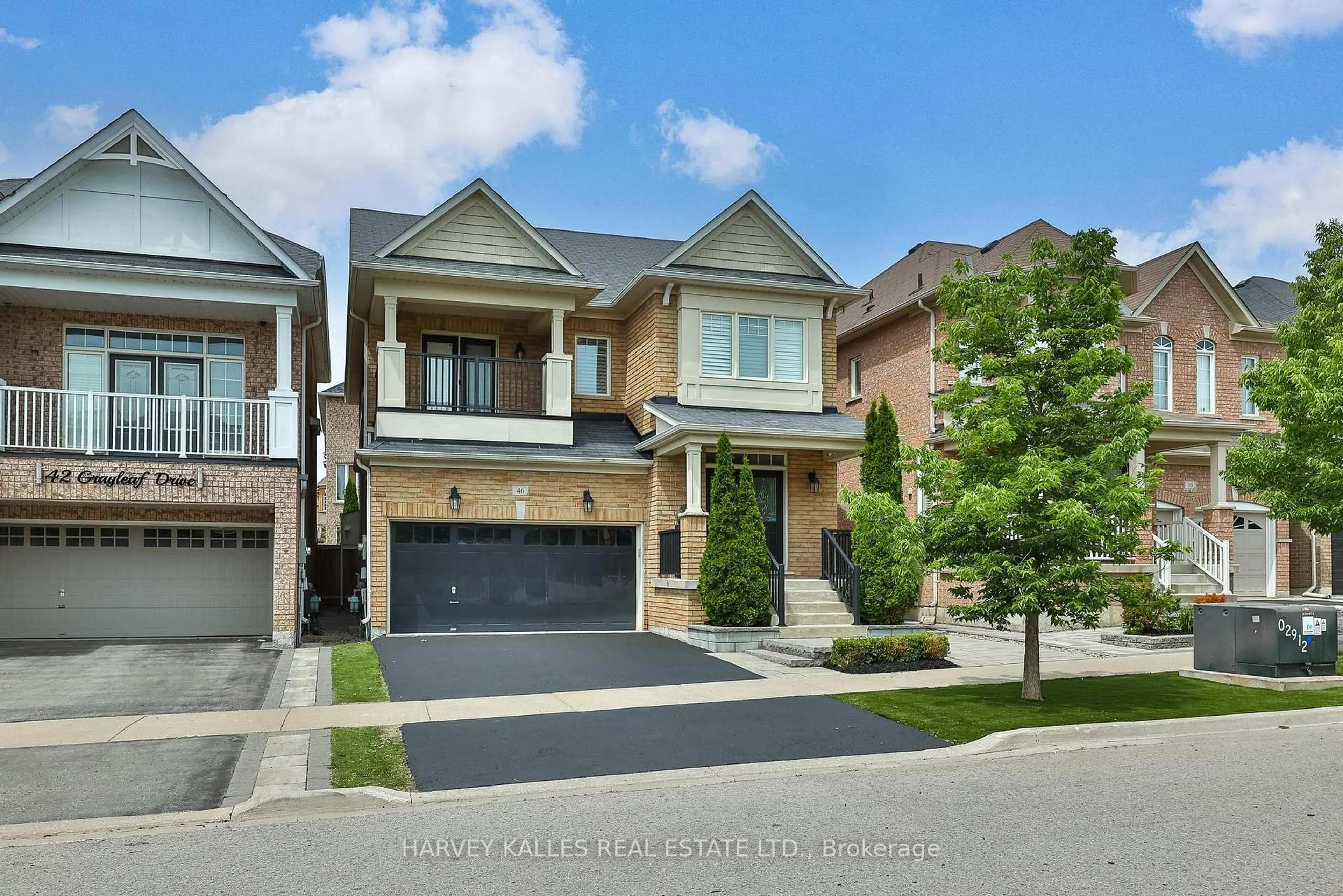 Home with brick exterior material, street for 46 Grayleaf Dr, Whitchurch-Stouffville Ontario L4A 1S8