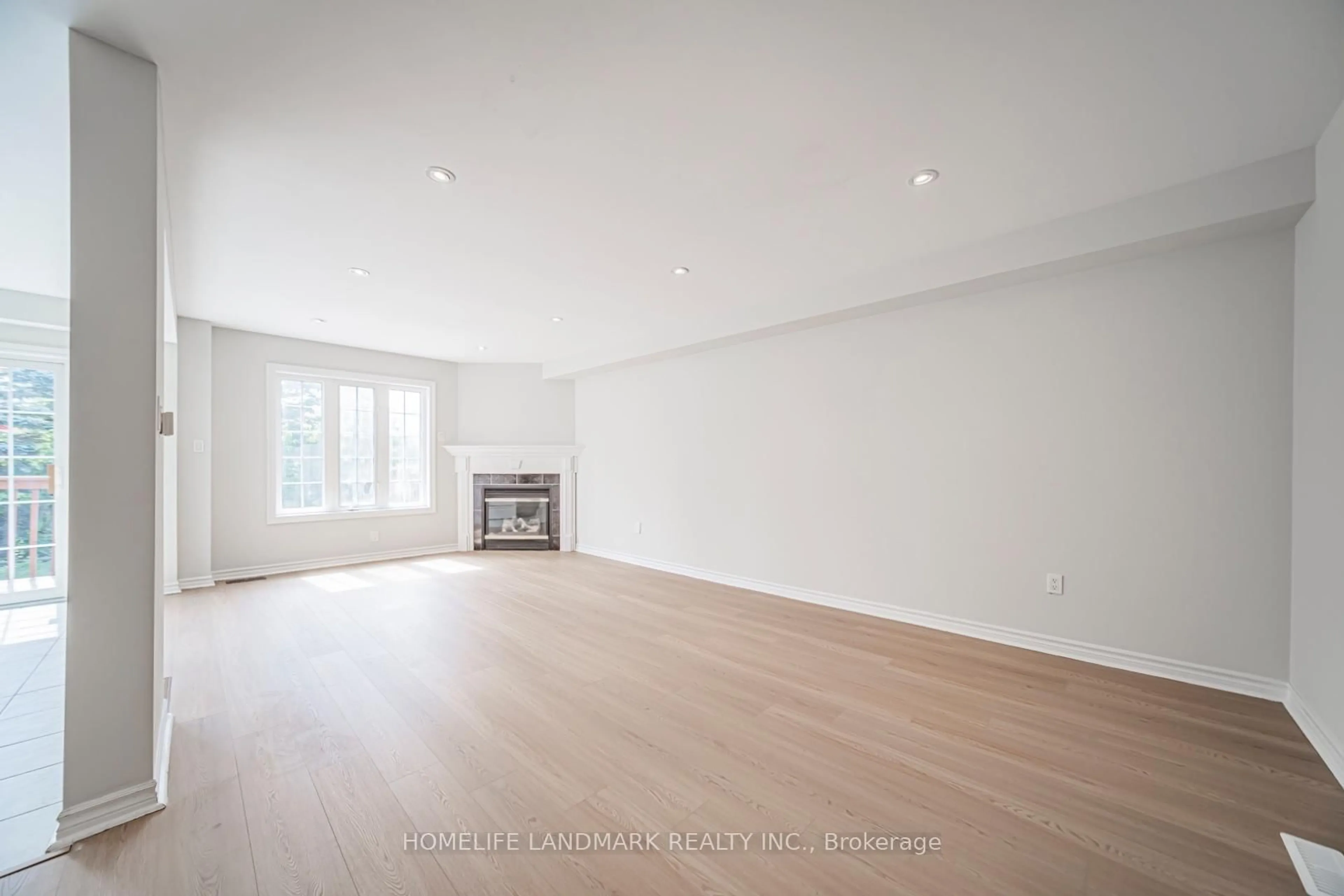 A pic of a room for 59 Bloomgate Cres, Richmond Hill Ontario L4E 4E2