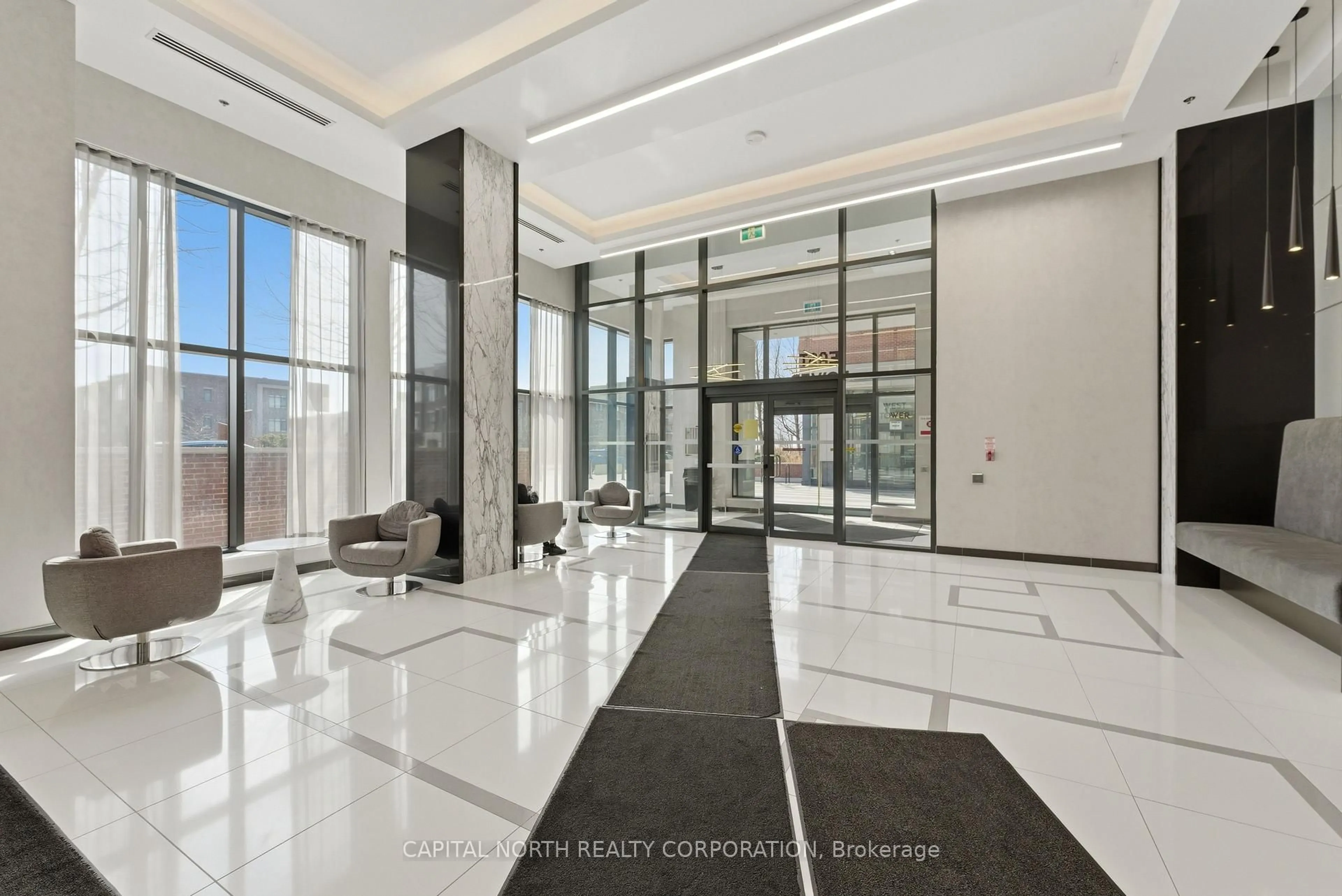 Indoor foyer for 99 Eagle Rock Way #405, Vaughan Ontario L6A 5A7