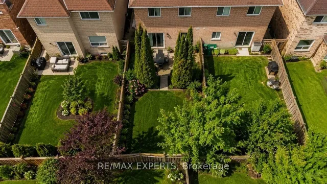 62 Colonial Cres, Richmond Hill 2