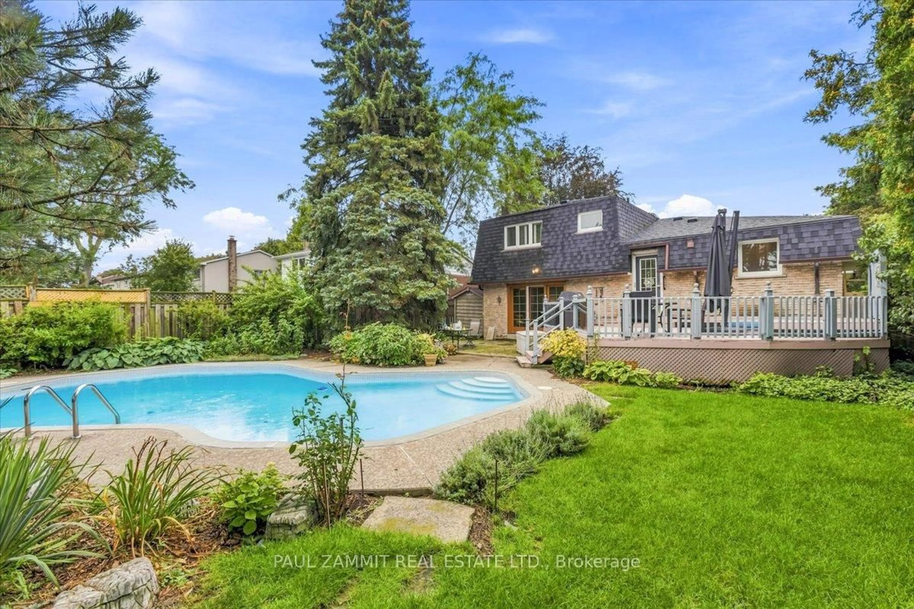 Pool for 67 Dawn Hill Tr, Markham Ontario L3T 3B1