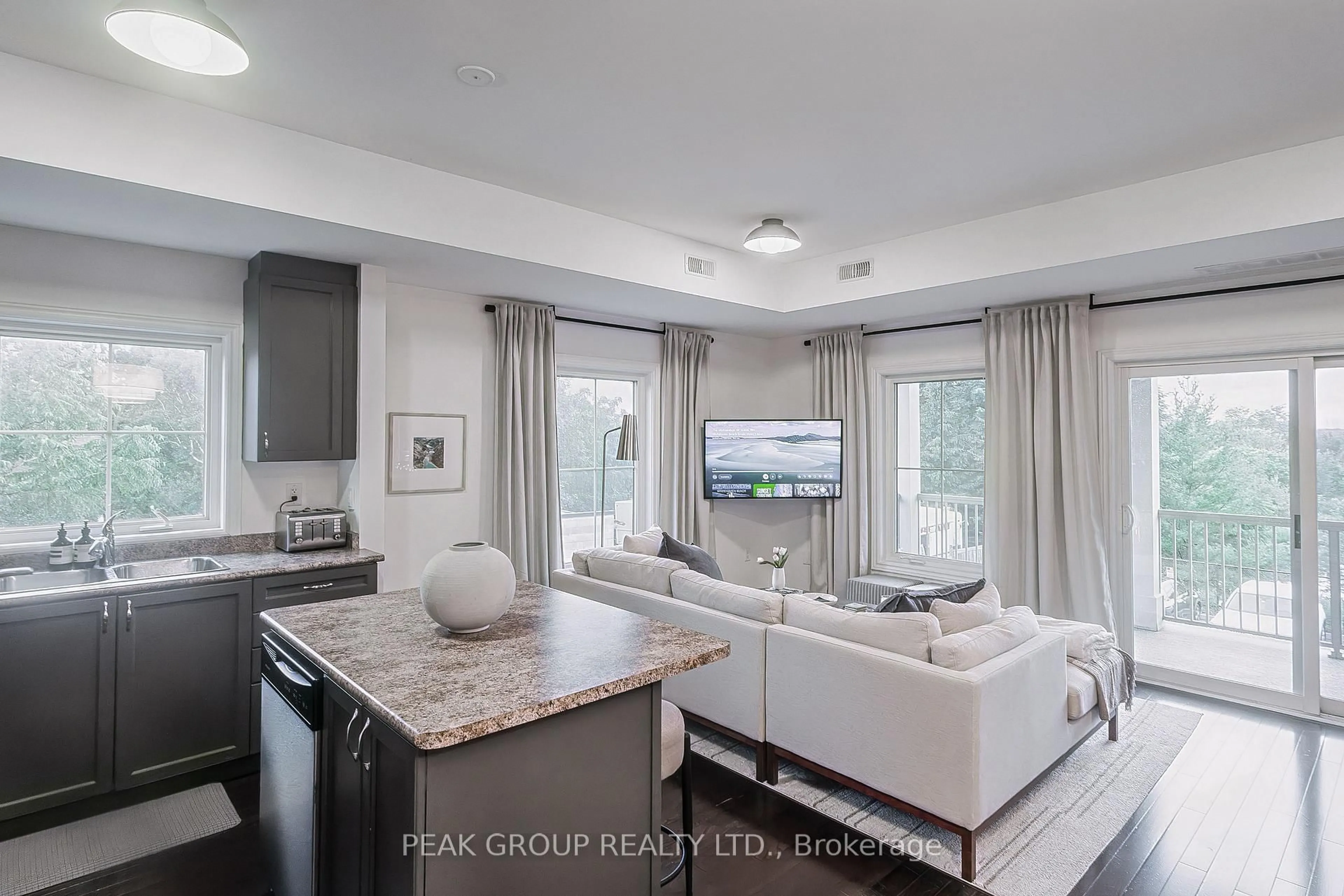Unknown for 6884 14th Ave #2A, Markham Ontario L6B 1A8
