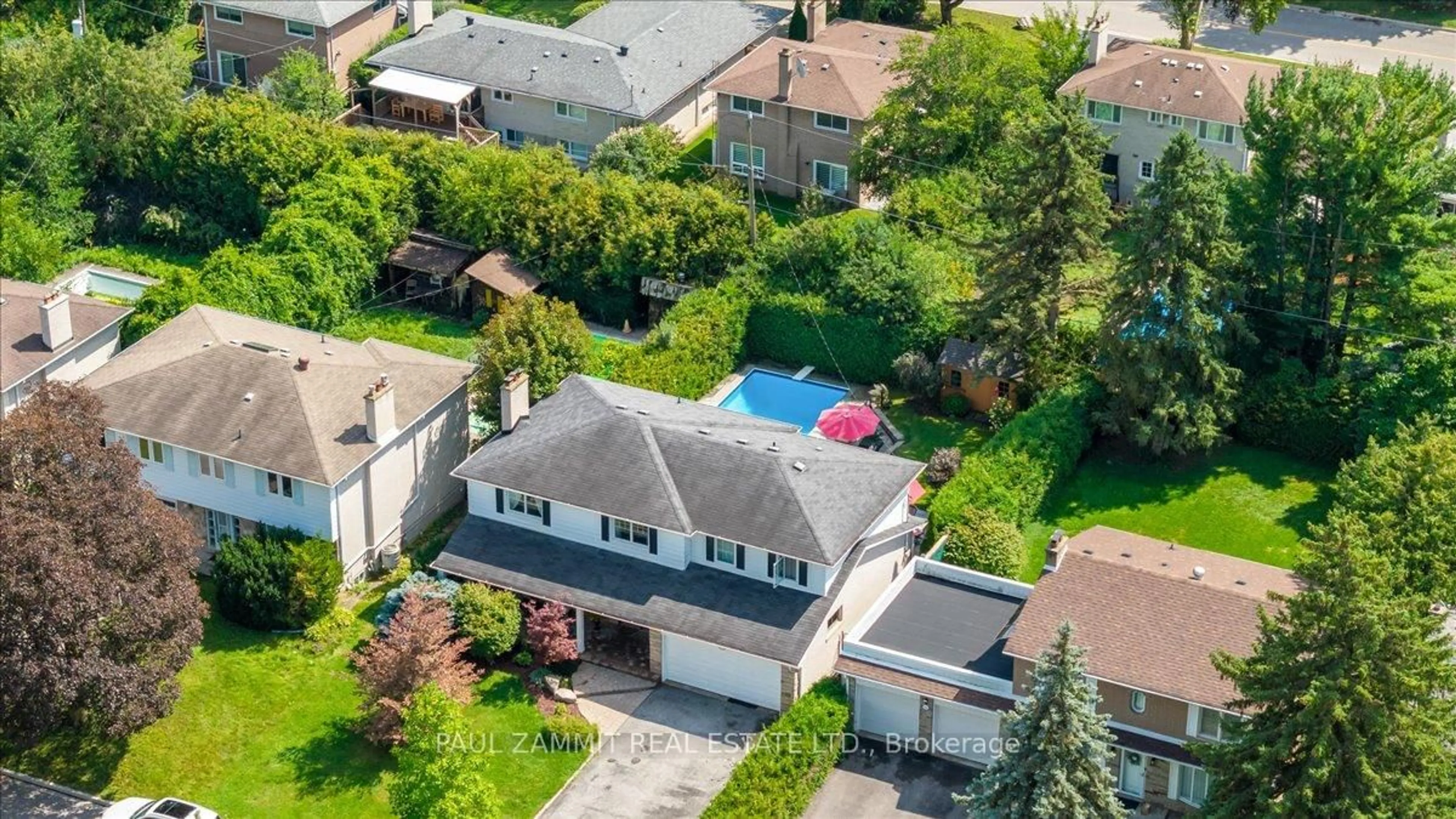 A pic from outside/outdoor area/front of a property/back of a property/a pic from drone, street for 35 Almond Ave, Markham Ontario L3T 1K9