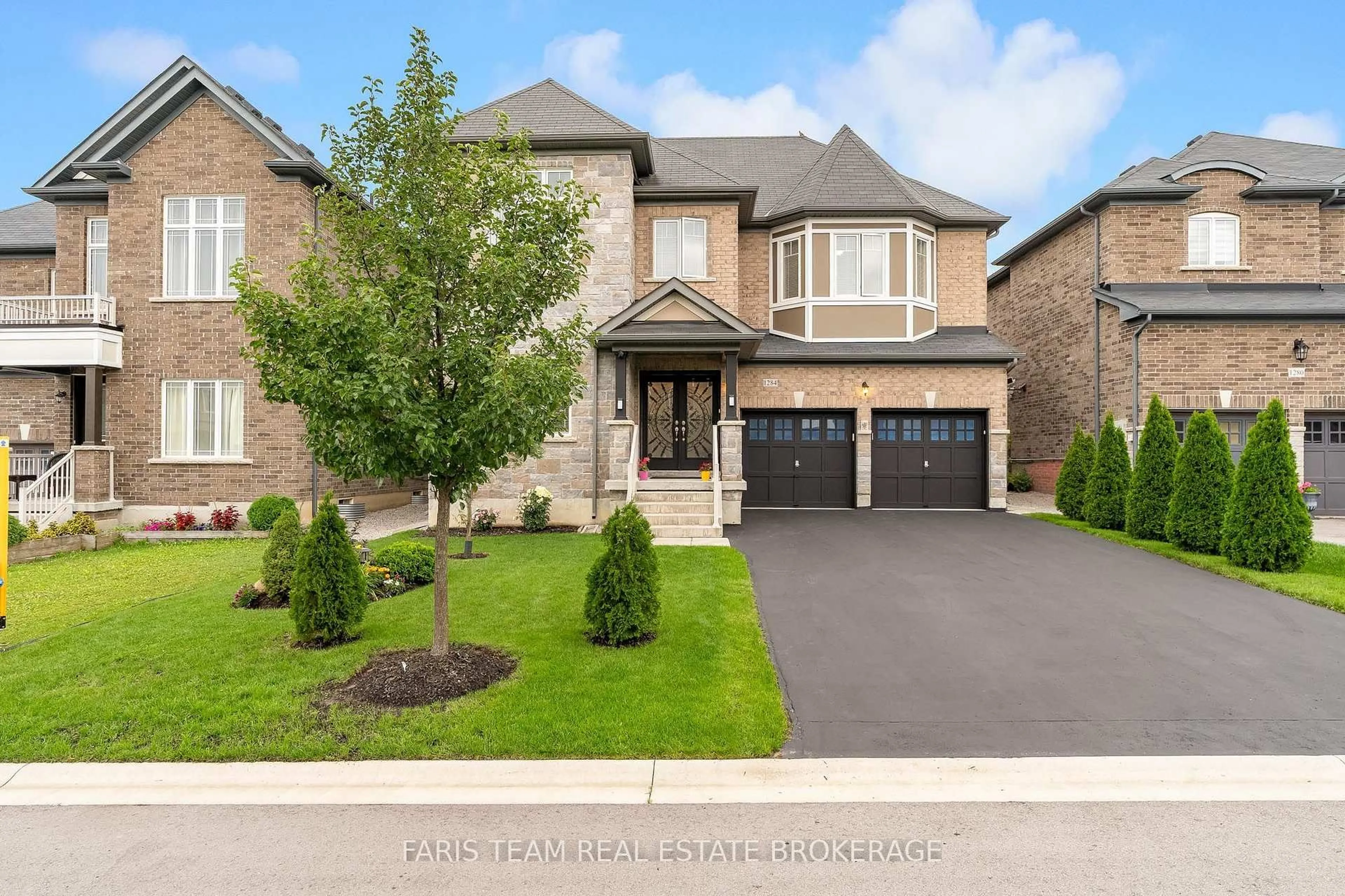 Home with brick exterior material, street for 1284 Harrington St, Innisfil Ontario L0L 1W0