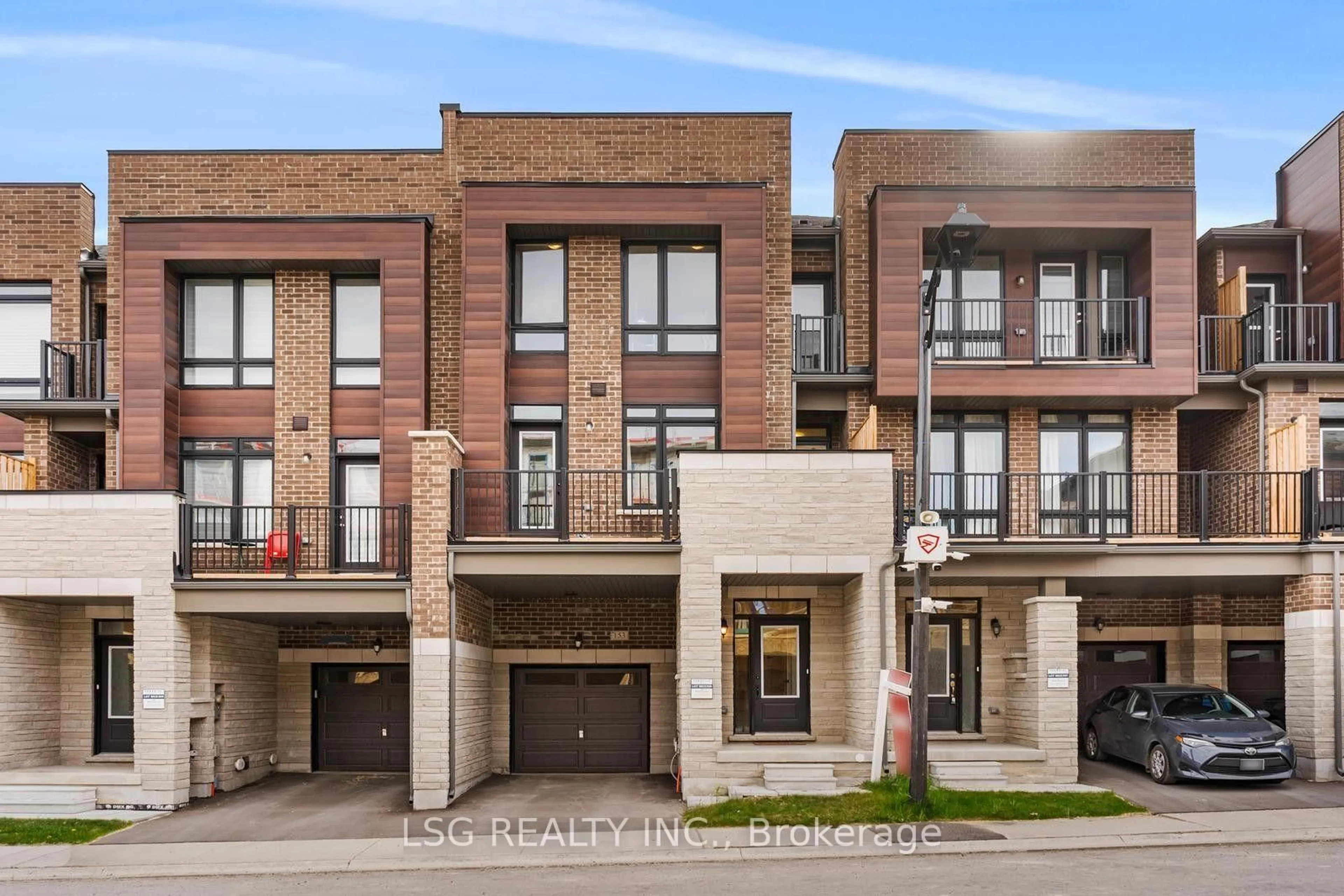 Home with brick exterior material, street for 153 Blick Cres, Aurora Ontario L4G 7B6