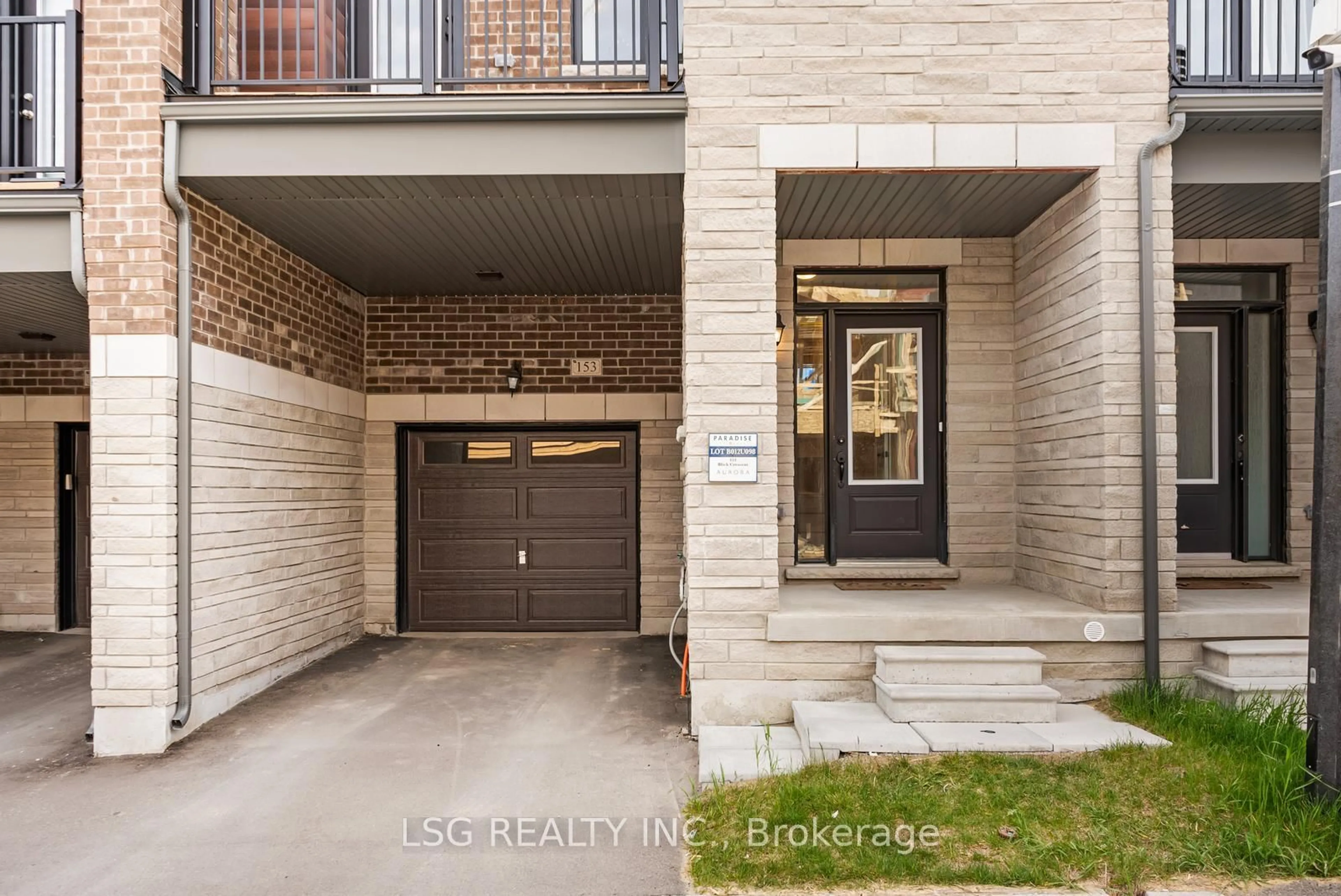 Unknown for 153 Blick Cres, Aurora Ontario L4G 7B6