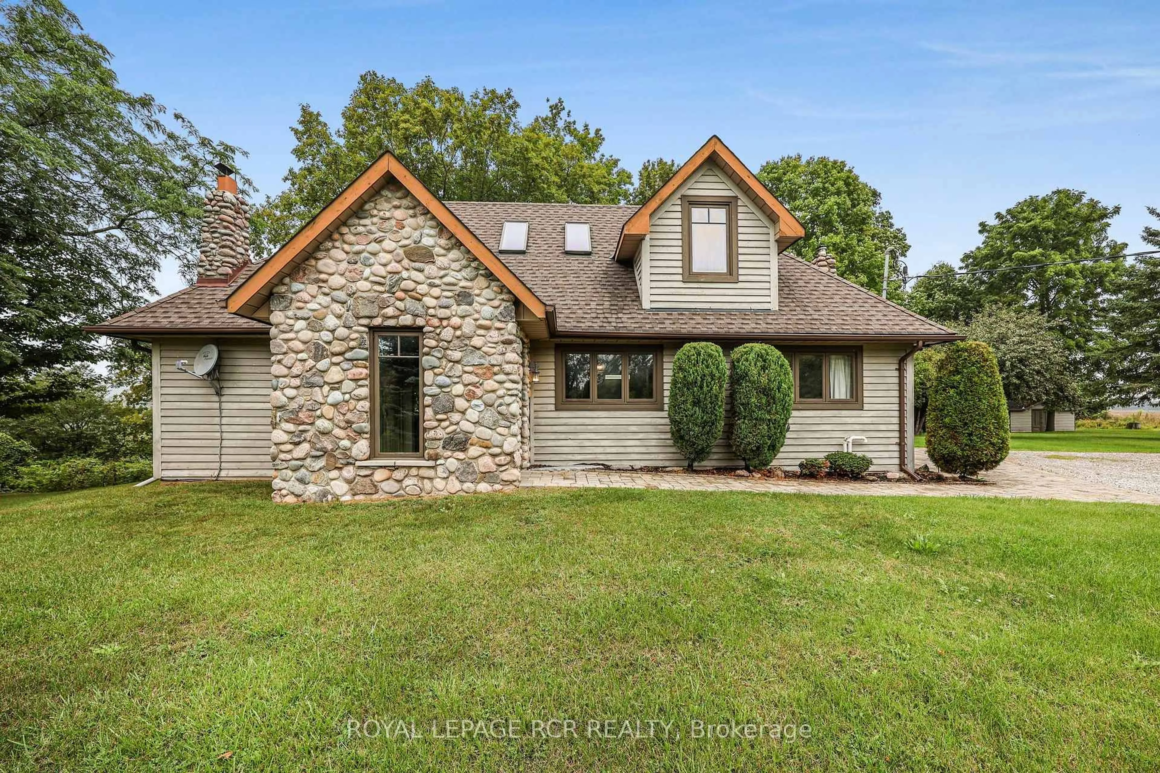 Home with brick exterior material, unknown for 8684 County 1 Rd, Adjala-Tosorontio Ontario L0G 1L0
