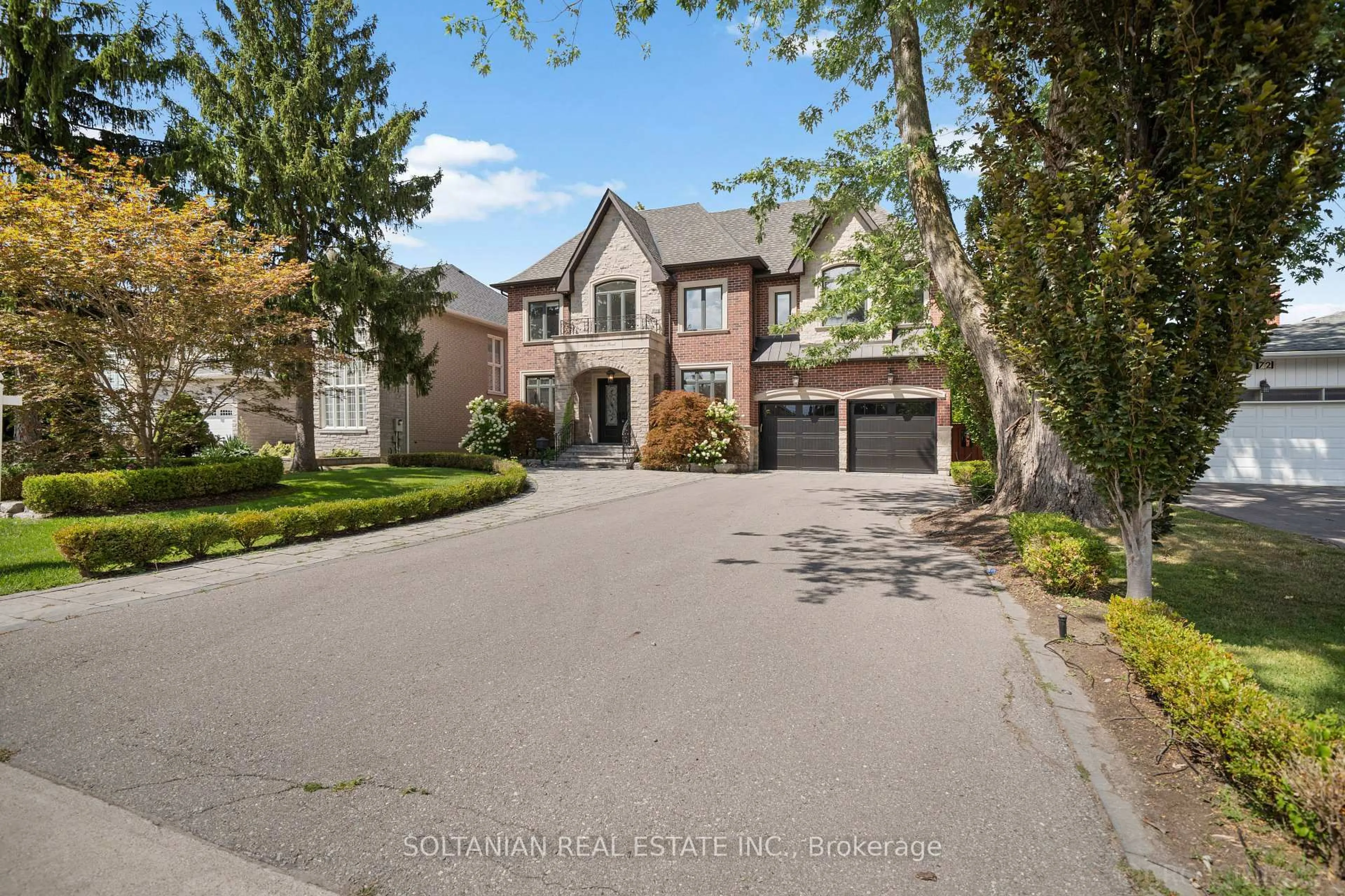 Home with brick exterior material, street for 74 Yongehurst Rd, Richmond Hill Ontario L4C 3T2