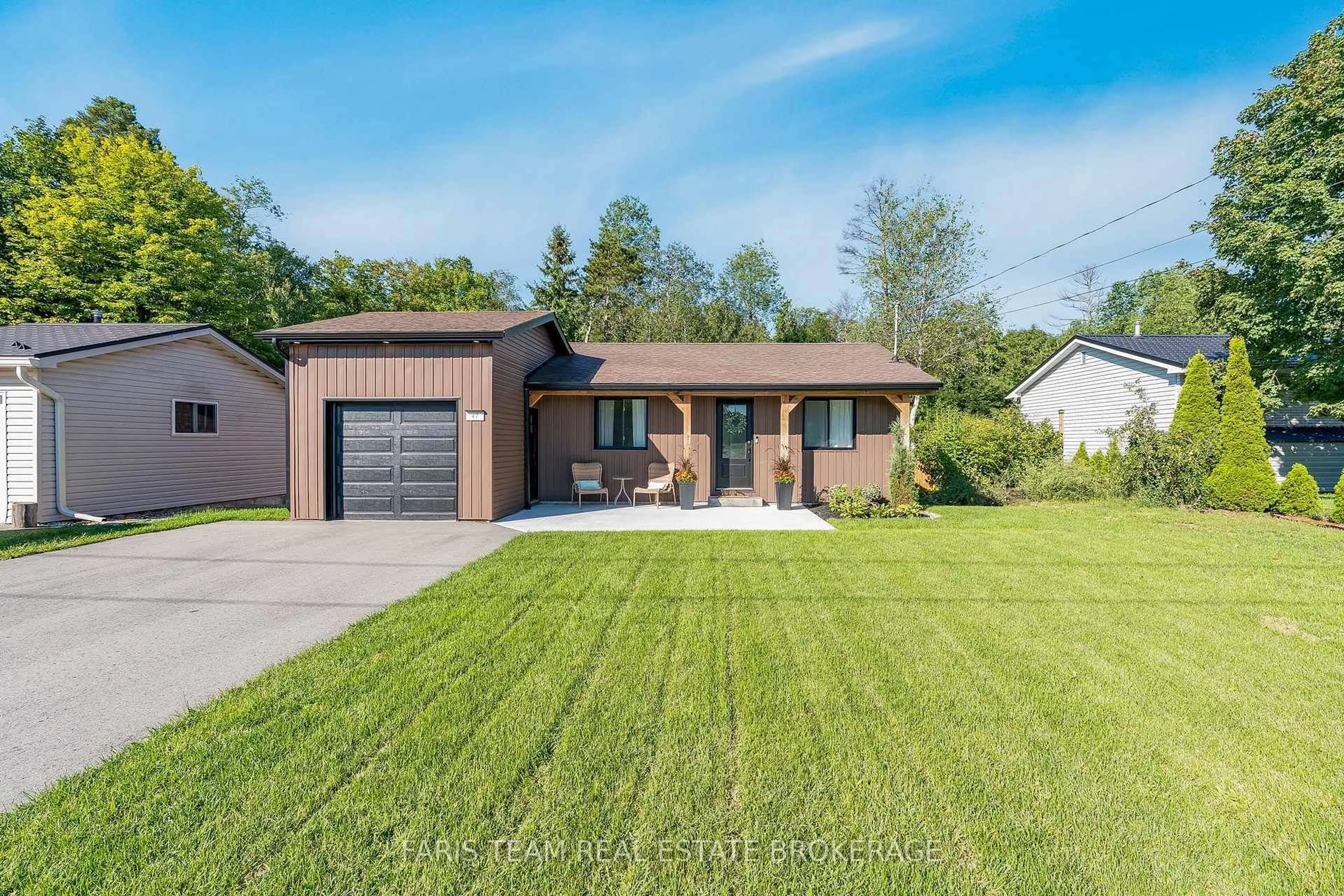 Unknown for 47 Sandsprings Cres, Essa Ontario L0M 1B0