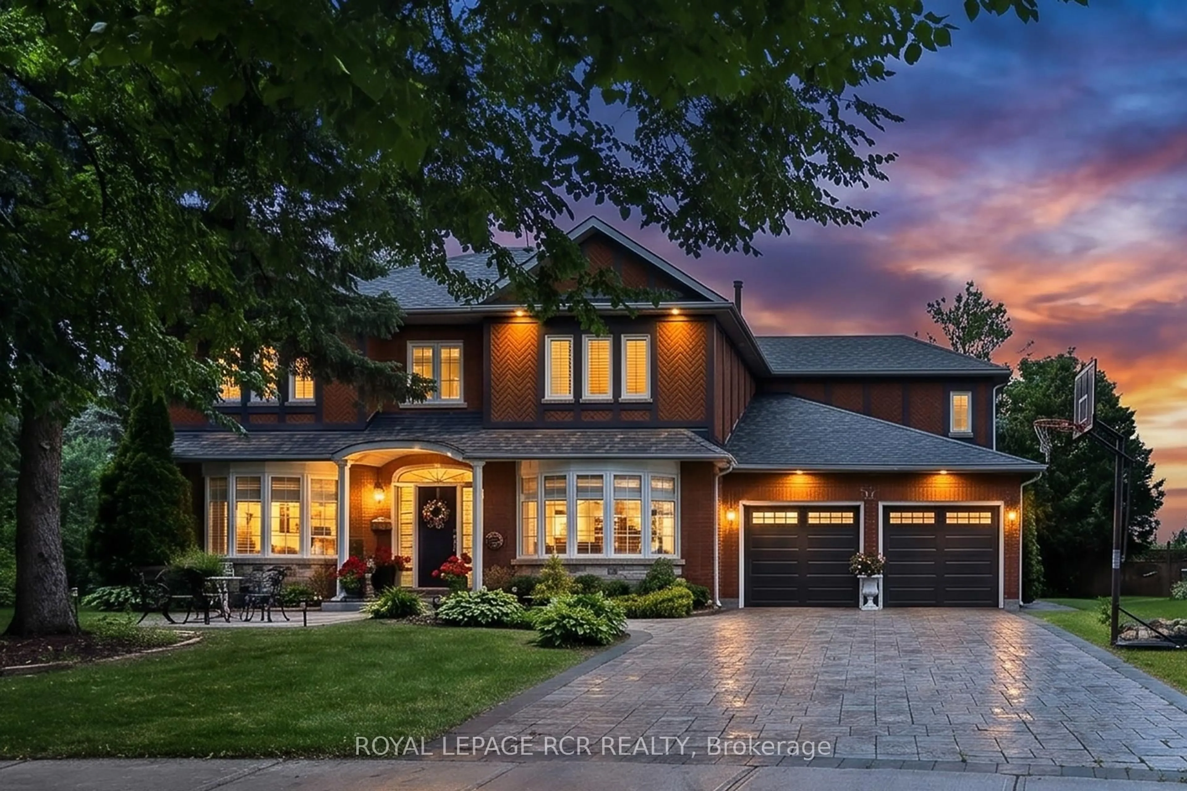 Home with brick exterior material, street for 713 Exceller Circ, Newmarket Ontario L3X 1P4