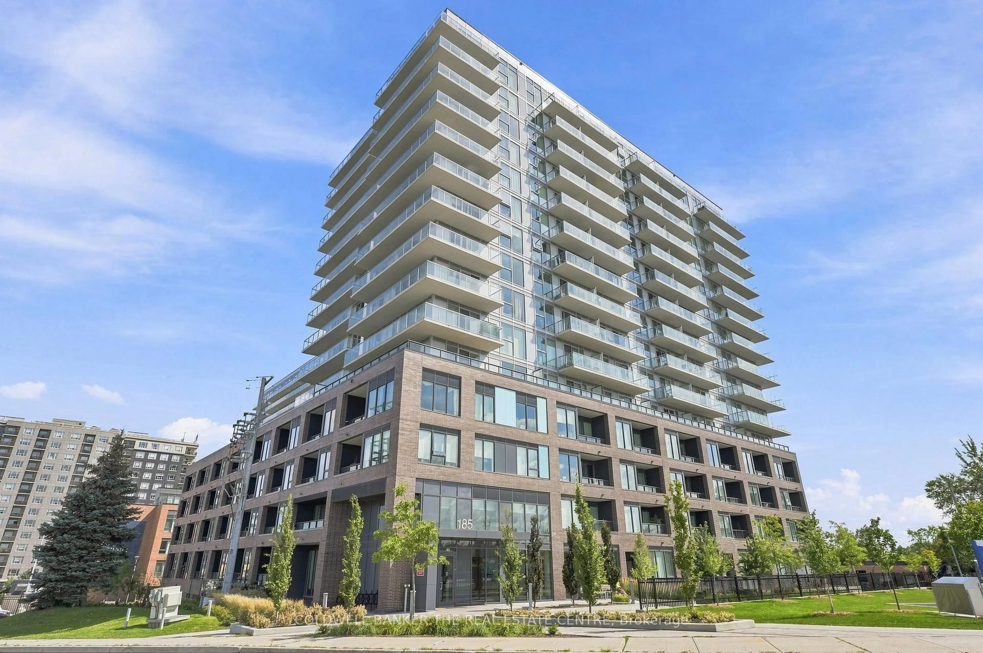 Unknown for 185 Deerfield Rd #220, Newmarket Ontario L2Y 0G7