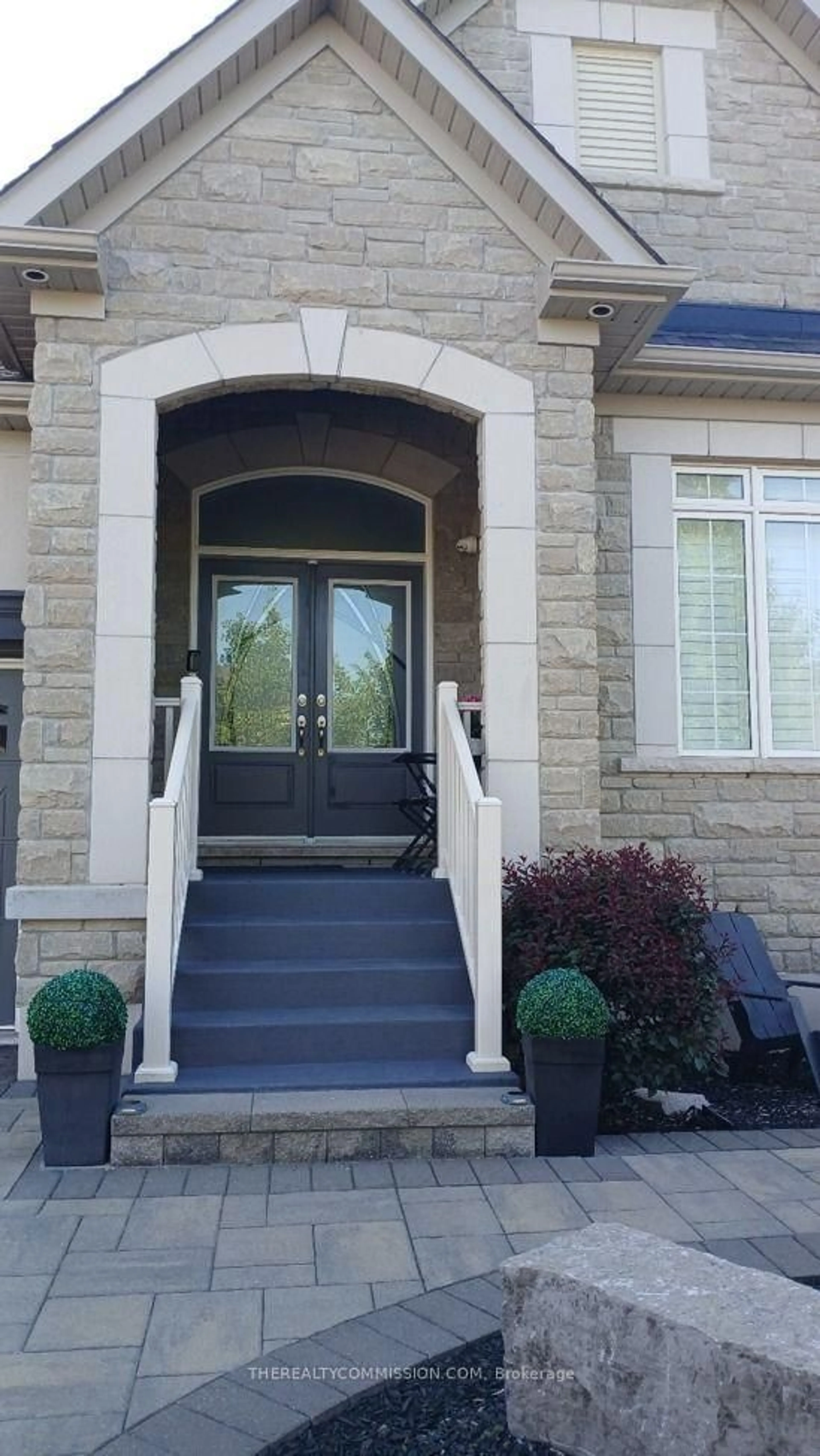 Indoor entryway for 77 Copeland Cres, Innisfil Ontario L0L 1L0