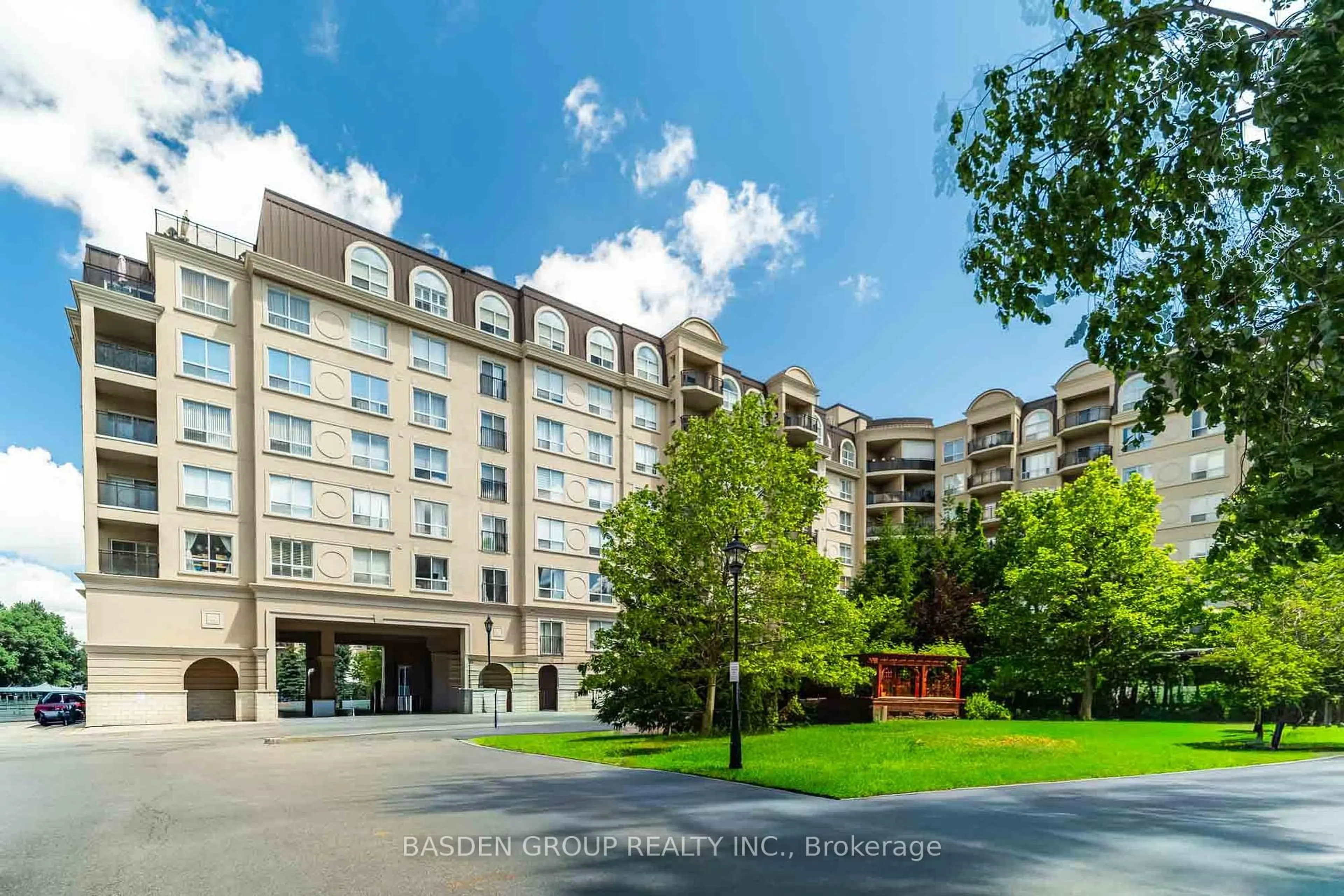 Unknown for 1 Maison Parc Crt #309, Vaughan Ontario L4J 9K1