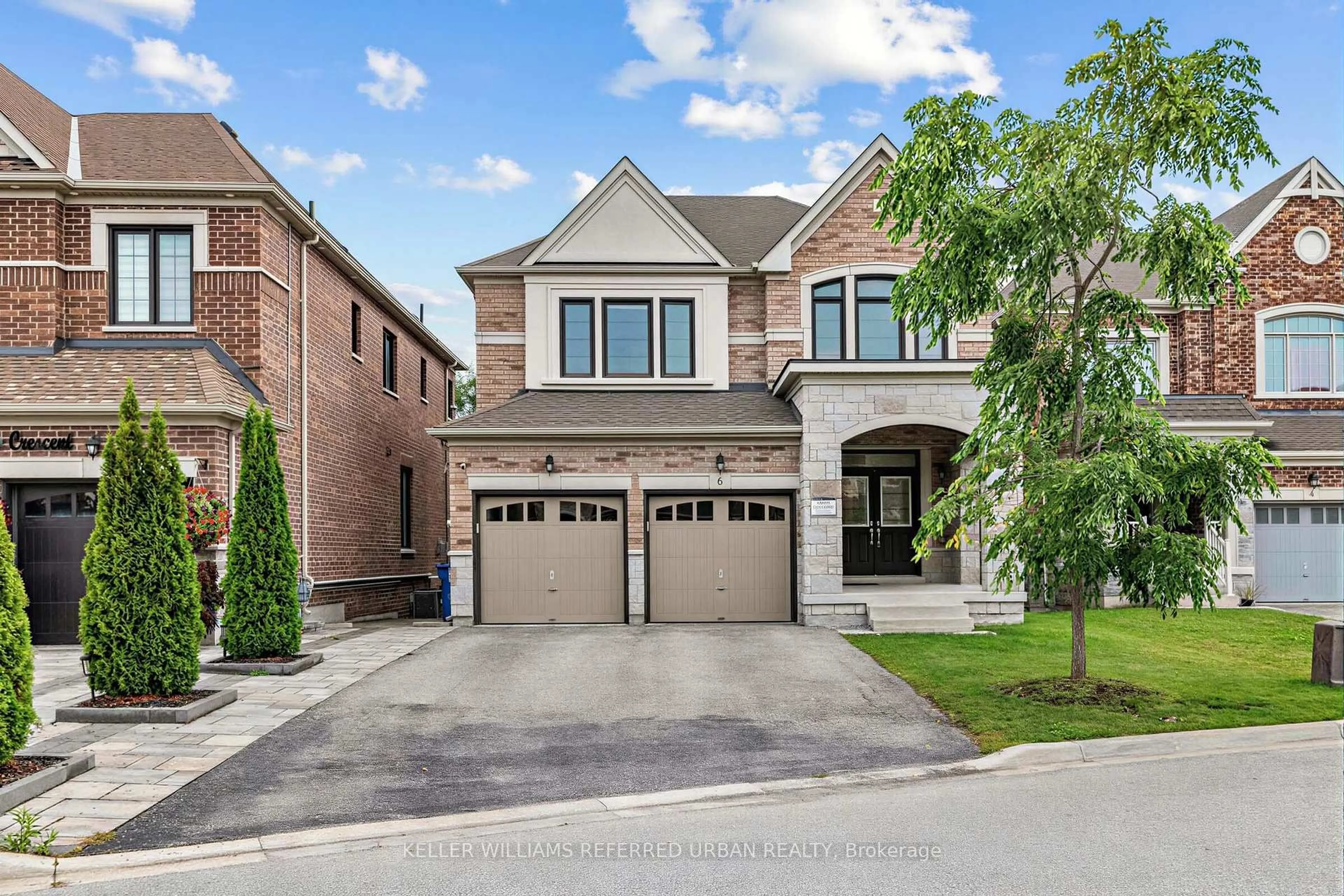Home with brick exterior material, street for 6 Sharonview Cres, East Gwillimbury Ontario L9N 0S5