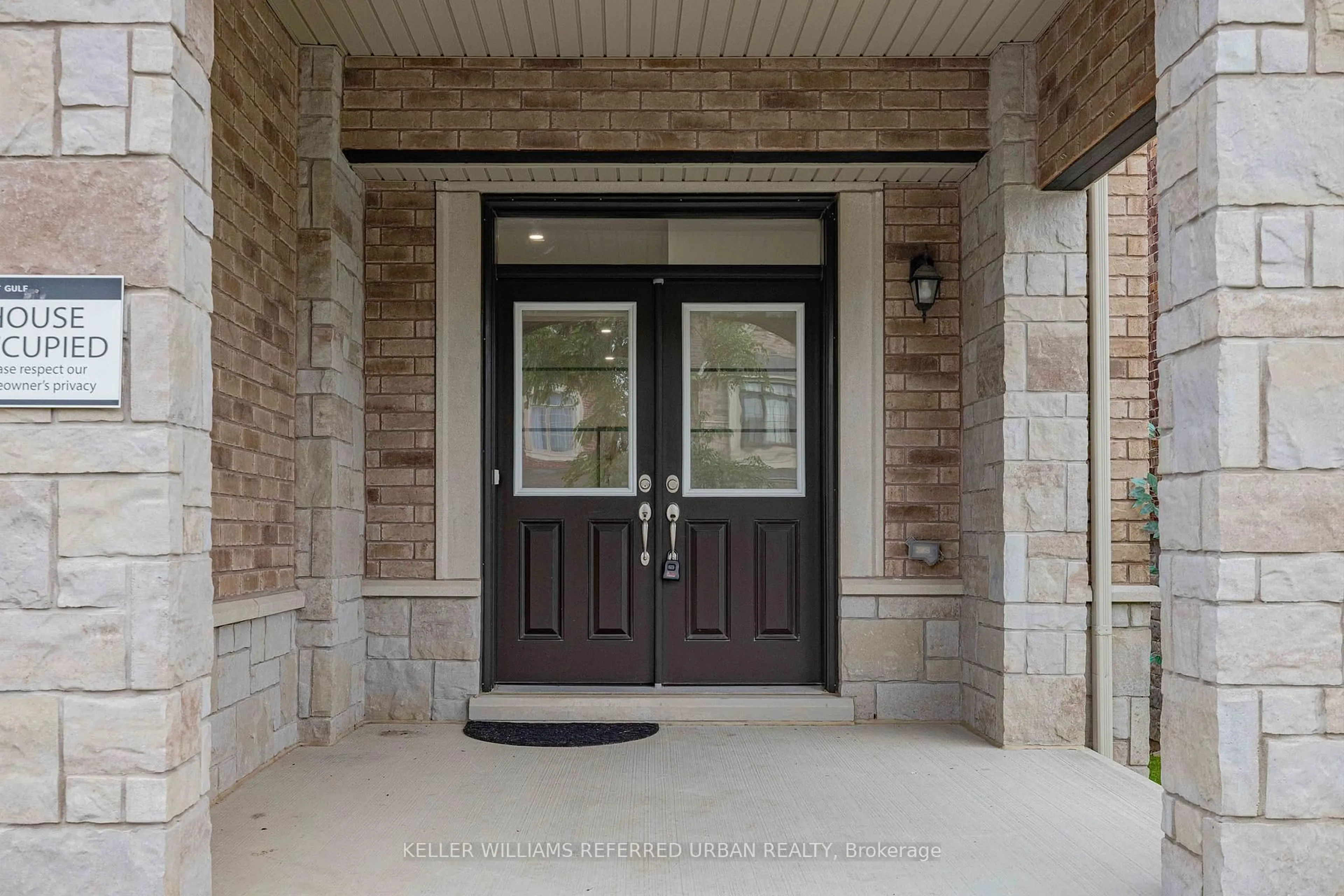 Indoor entryway for 6 Sharonview Cres, East Gwillimbury Ontario L9N 0S5