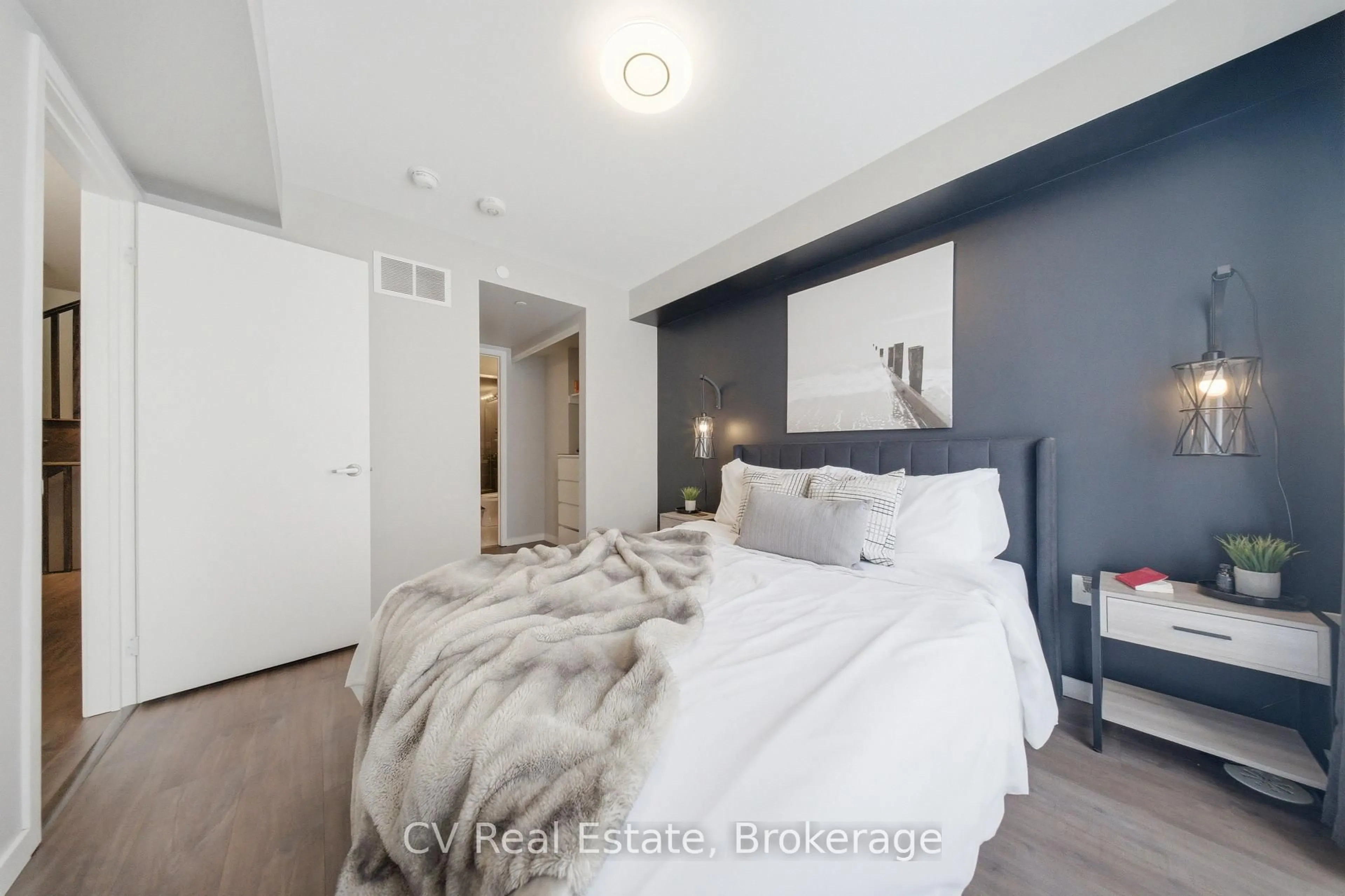 Bedroom with bed, unknown for 500 Alex Gardner Circ #104, Aurora Ontario L4G 3G5