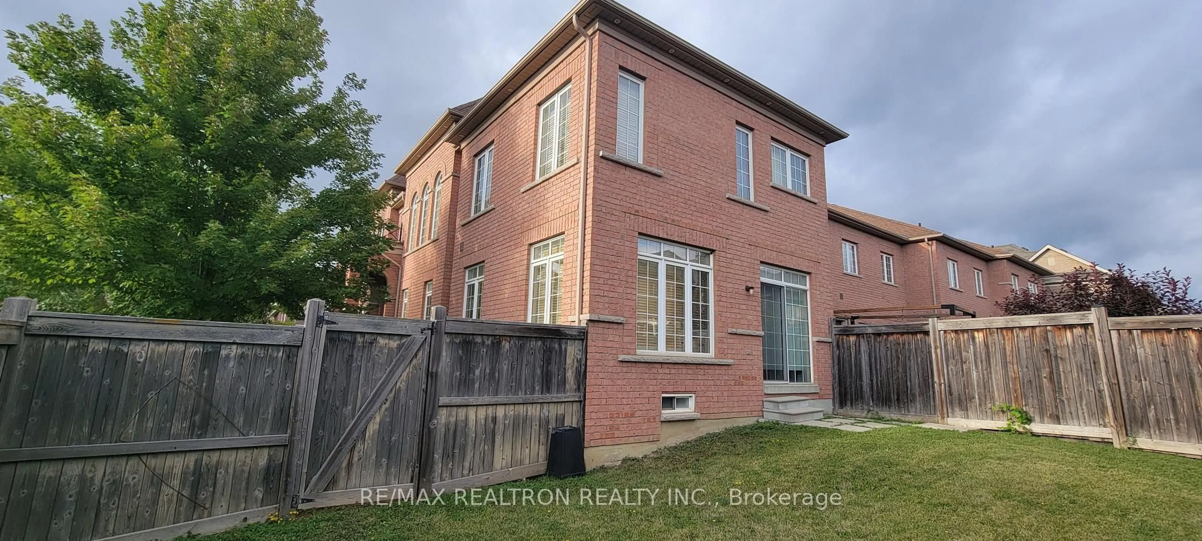 Home with brick exterior material, street for 119 Lindbergh Dr, Vaughan Ontario L4H 1M1