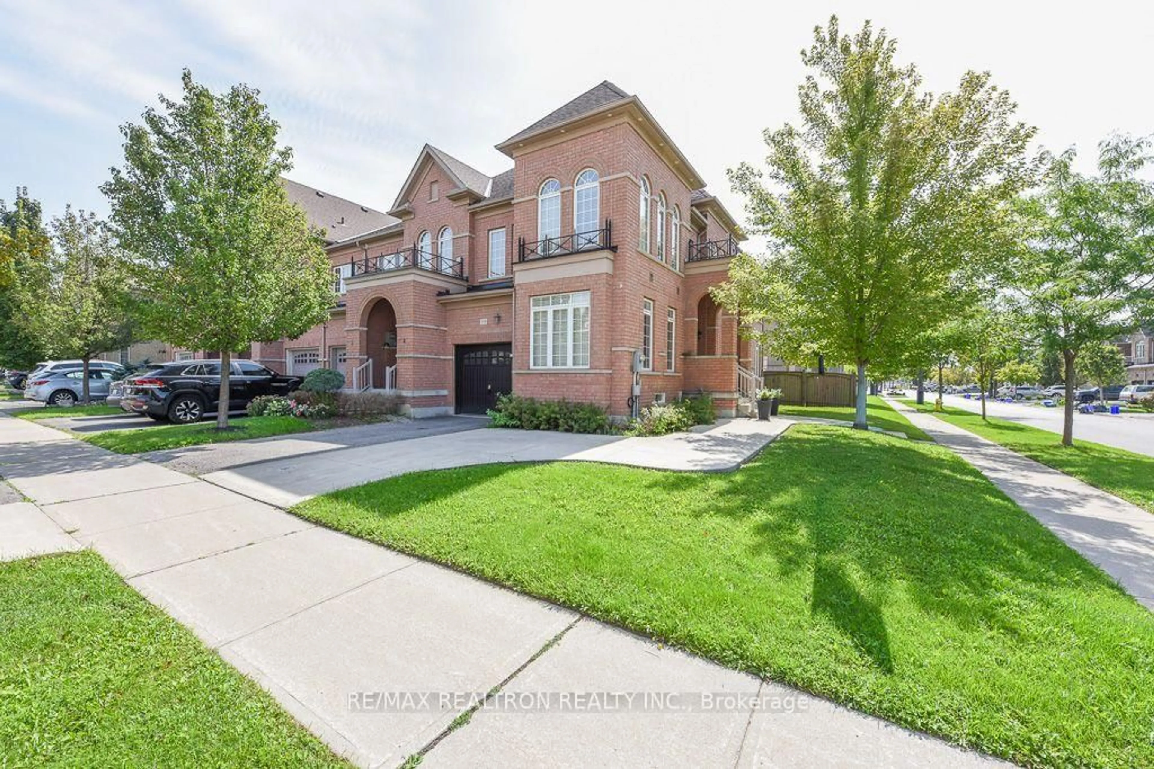 Home with brick exterior material, street for 119 Lindbergh Dr, Vaughan Ontario L4H 1M1