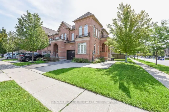 119 Lindbergh Dr, Vaughan 4