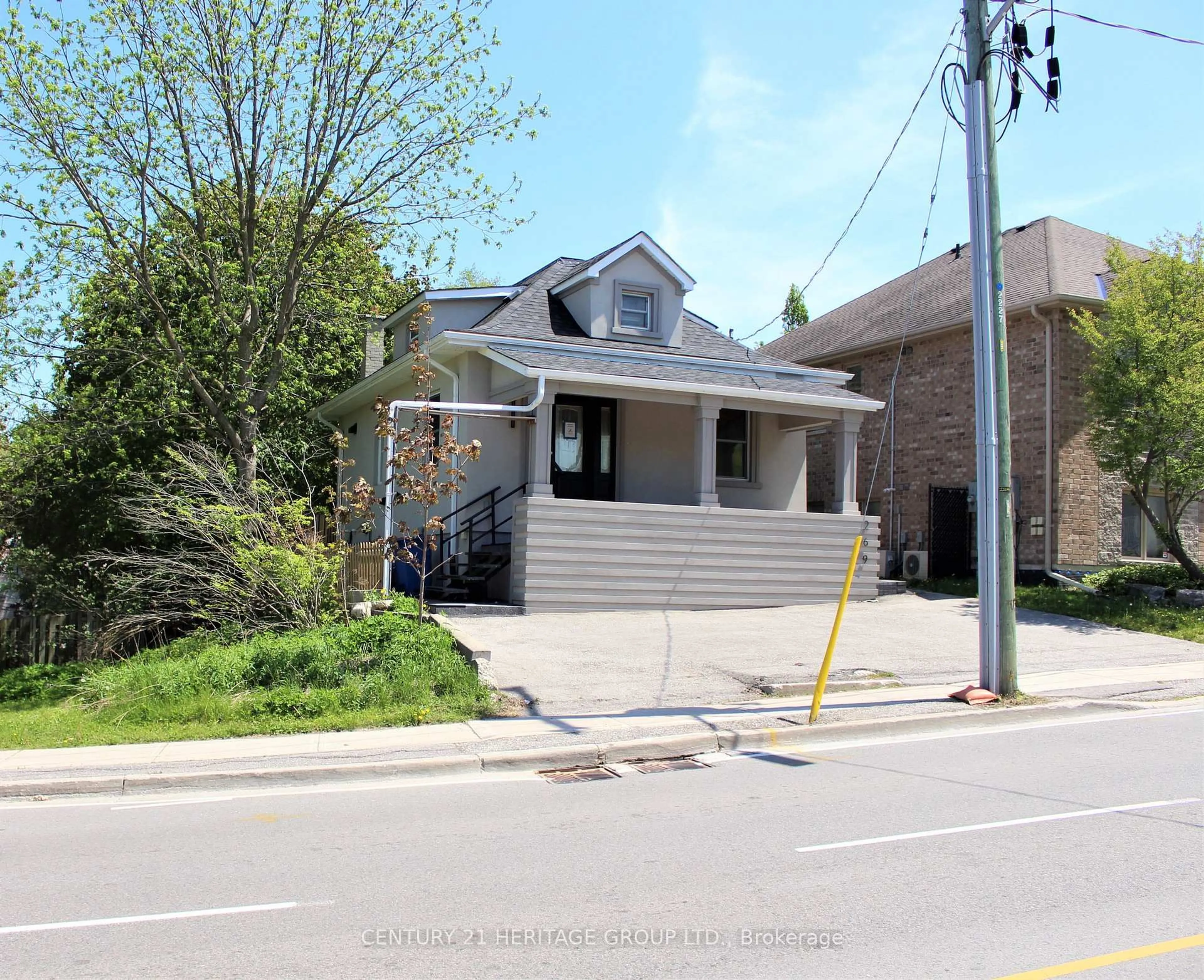 Home with brick exterior material, street for 269 Prospect St, Newmarket Ontario L3Y 3V3