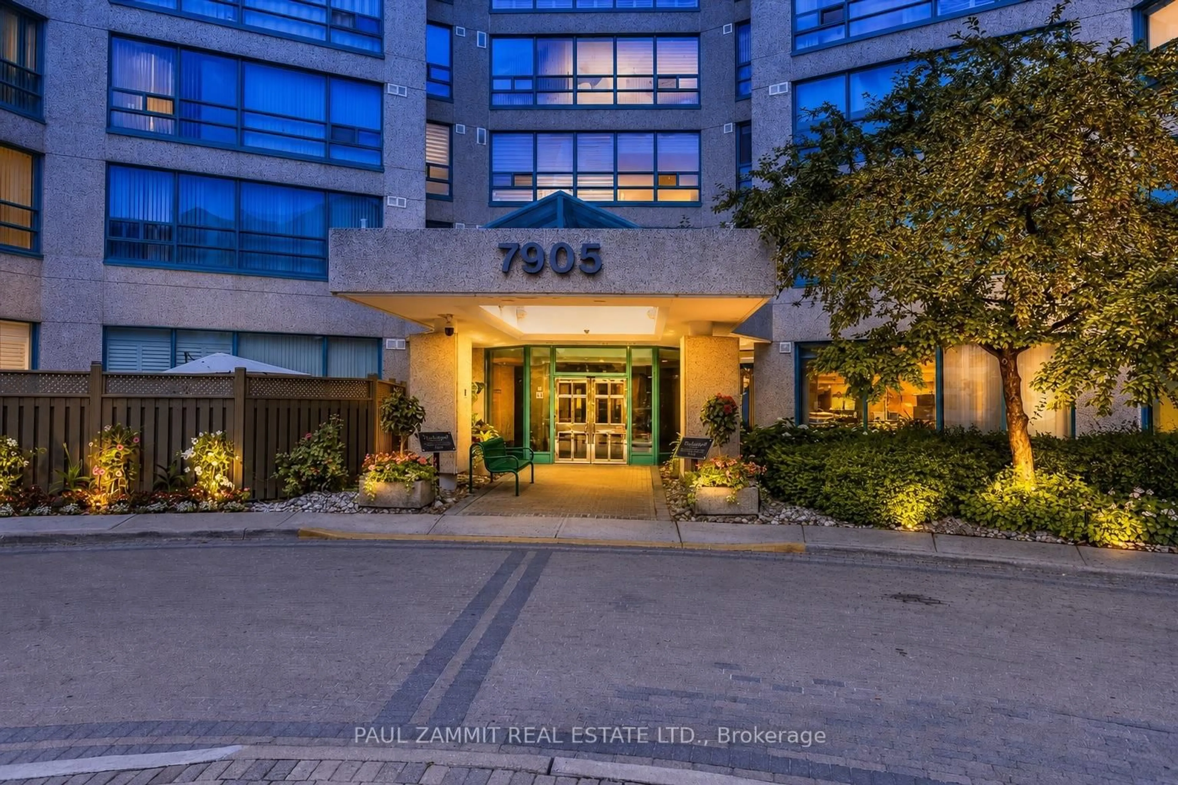 Indoor foyer for 7905 Bayview Ave #323, Markham Ontario L3T 7N3