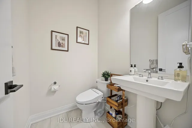 41 West Village Lane, Markham 5