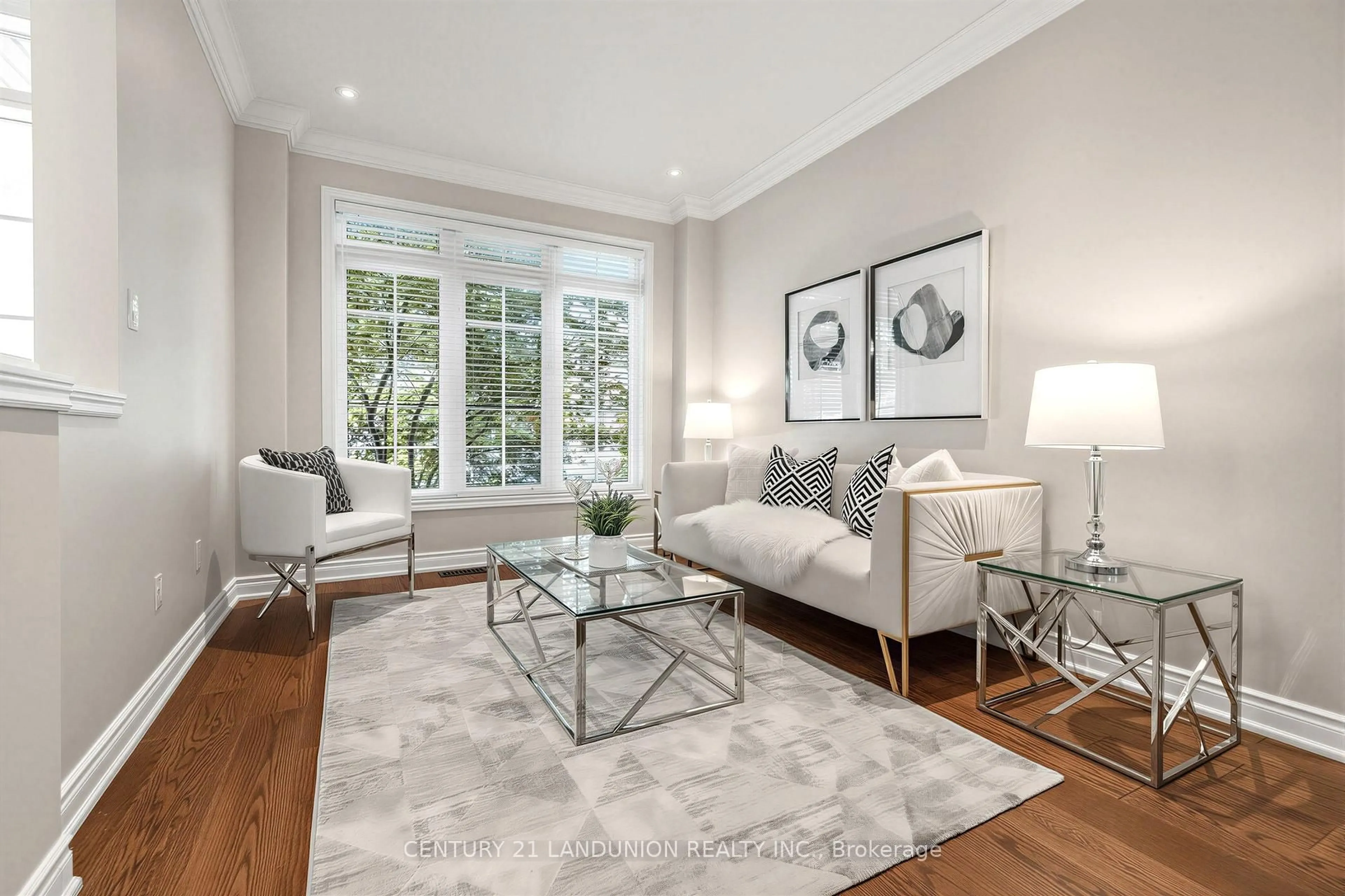 Living room with furniture, unknown for 21 Hendel Dr, Vaughan Ontario L4J 9H7