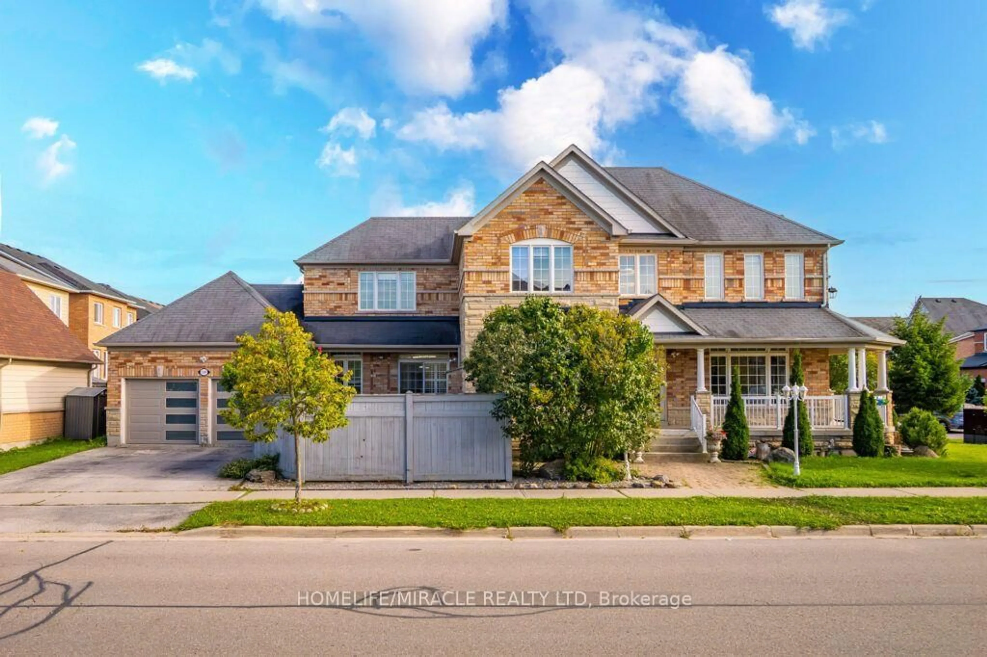 Home with brick exterior material, street for 109 Vipond Way, Bradford West Gwillimbury Ontario L3Z 0G5