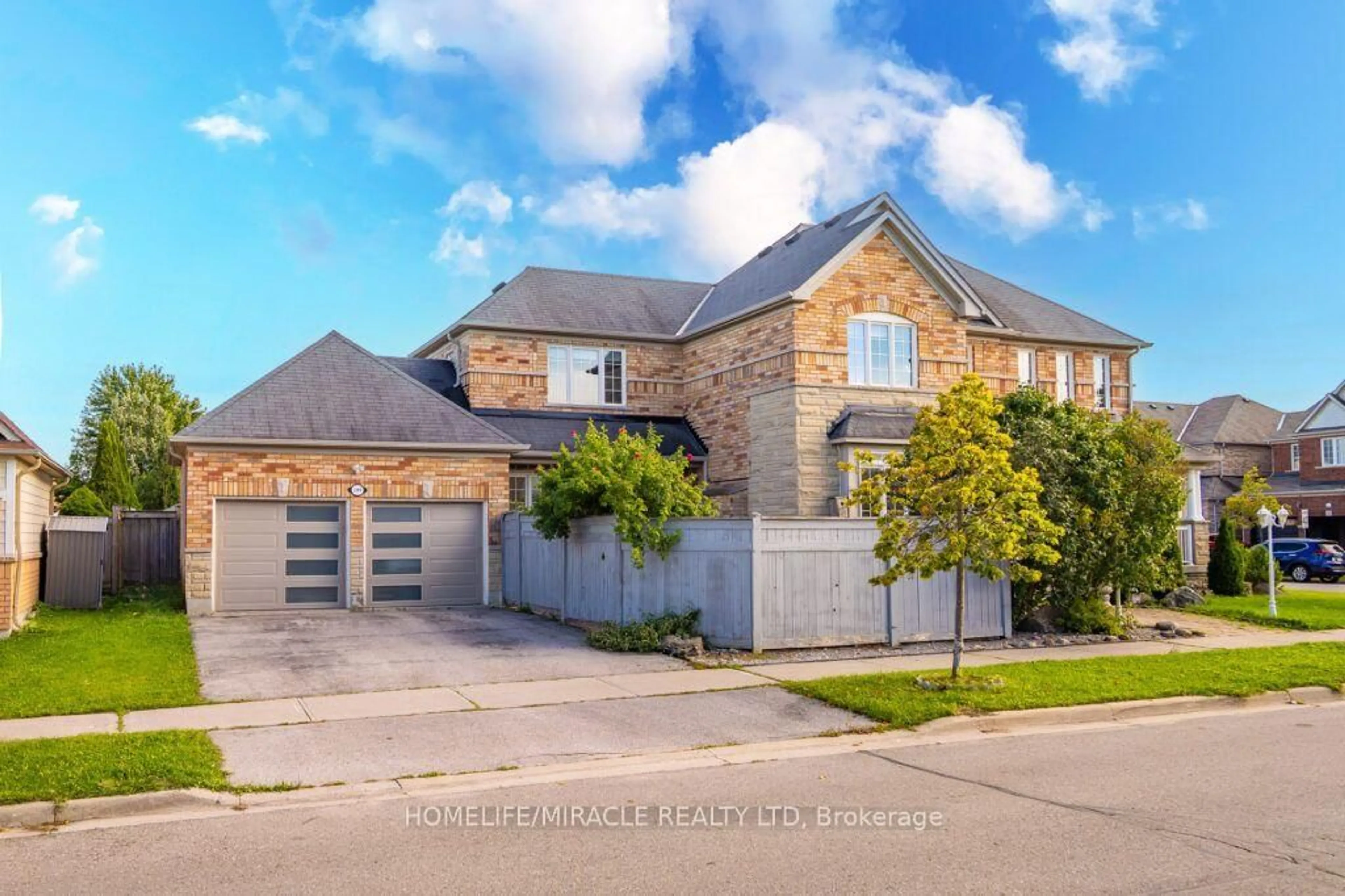Home with brick exterior material, street for 109 Vipond Way, Bradford West Gwillimbury Ontario L3Z 0G5