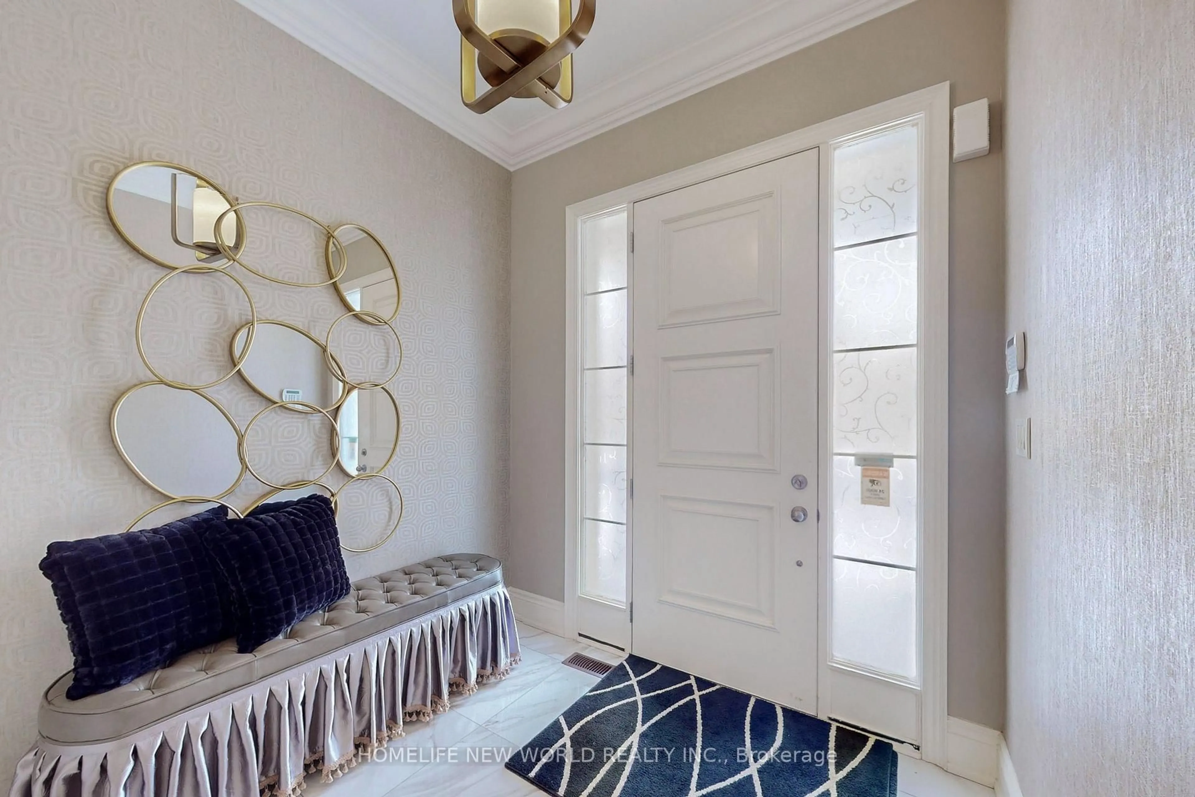 Indoor entryway for 21 Conger St, Vaughan Ontario L6A 4Y7