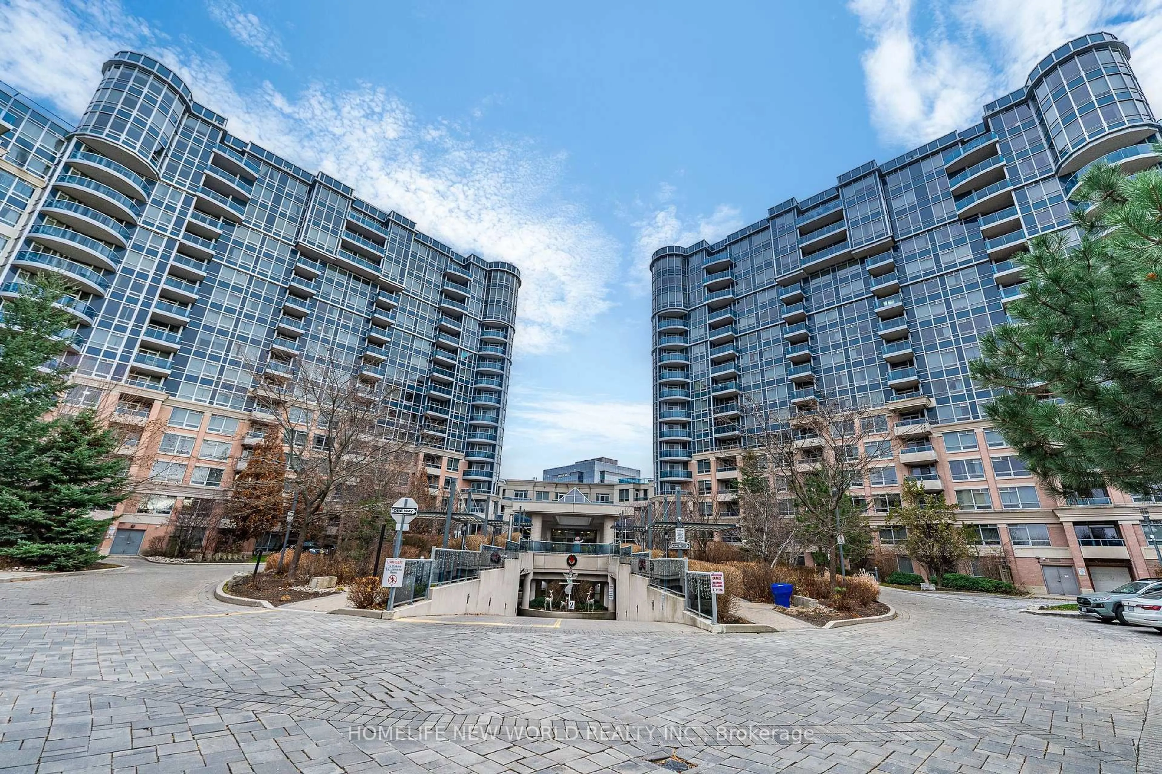 Unknown for 23 Cox Blvd #Ph63, Markham Ontario L3R 7Z9
