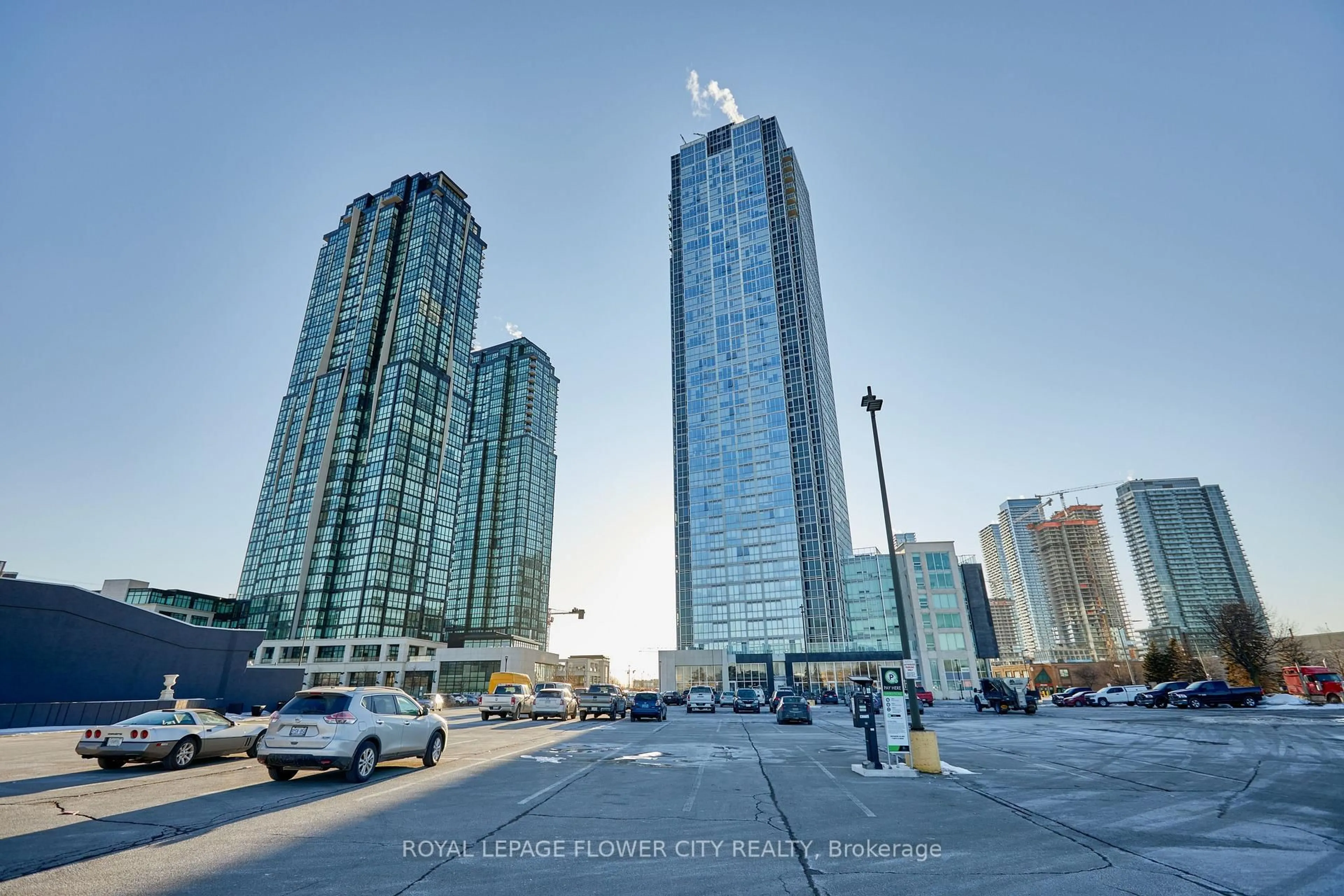 Unknown for 2908 Highway 7 Rd #325, Vaughan Ontario L4K 0K5