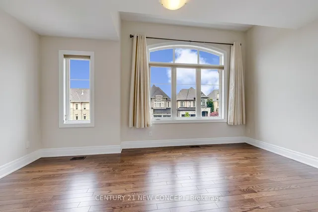 104 Burns Blvd, King 3