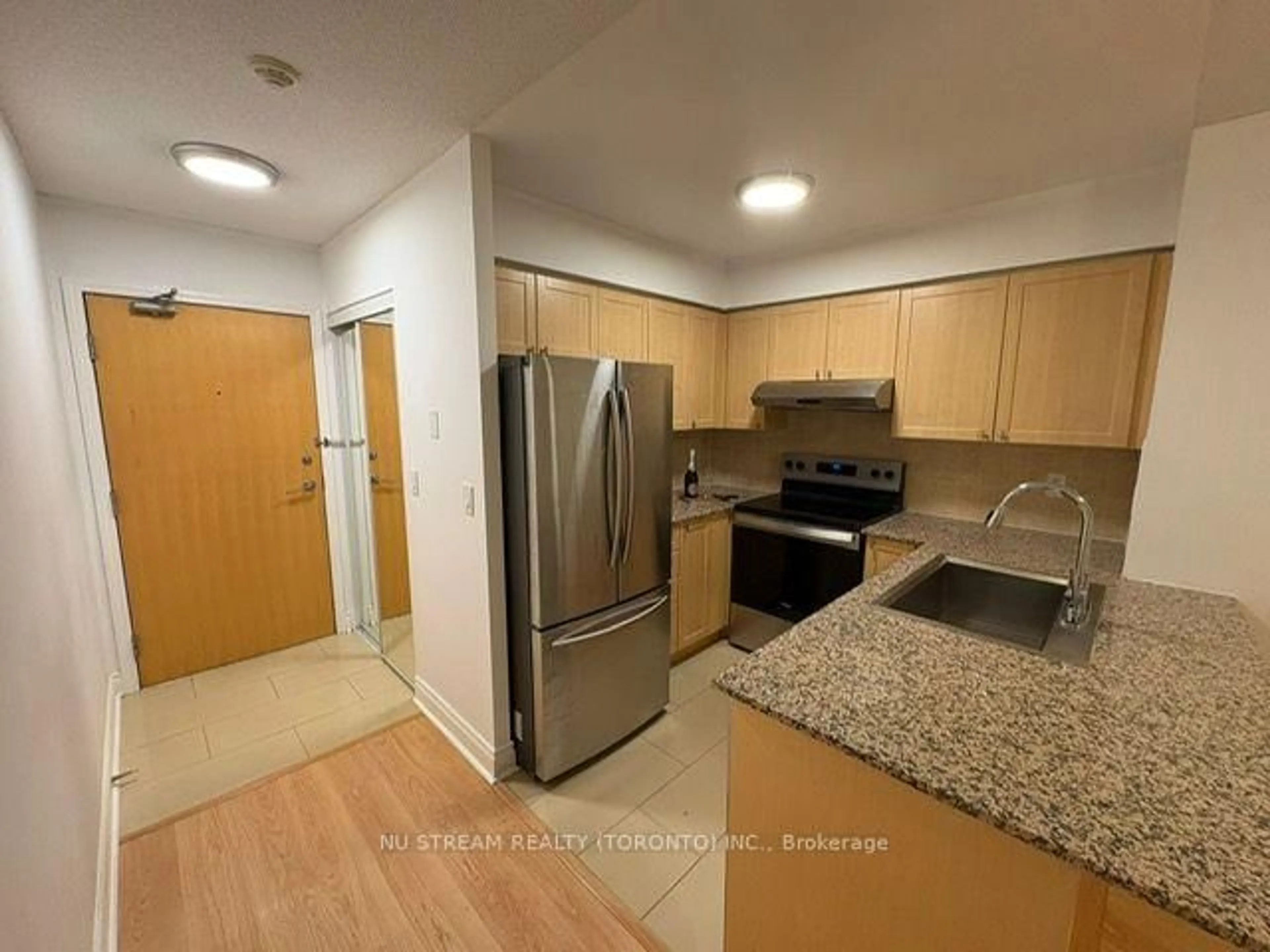 Standard kitchen, unknown for 55 South Town Centre Blvd #605, Markham Ontario L6G 0B1