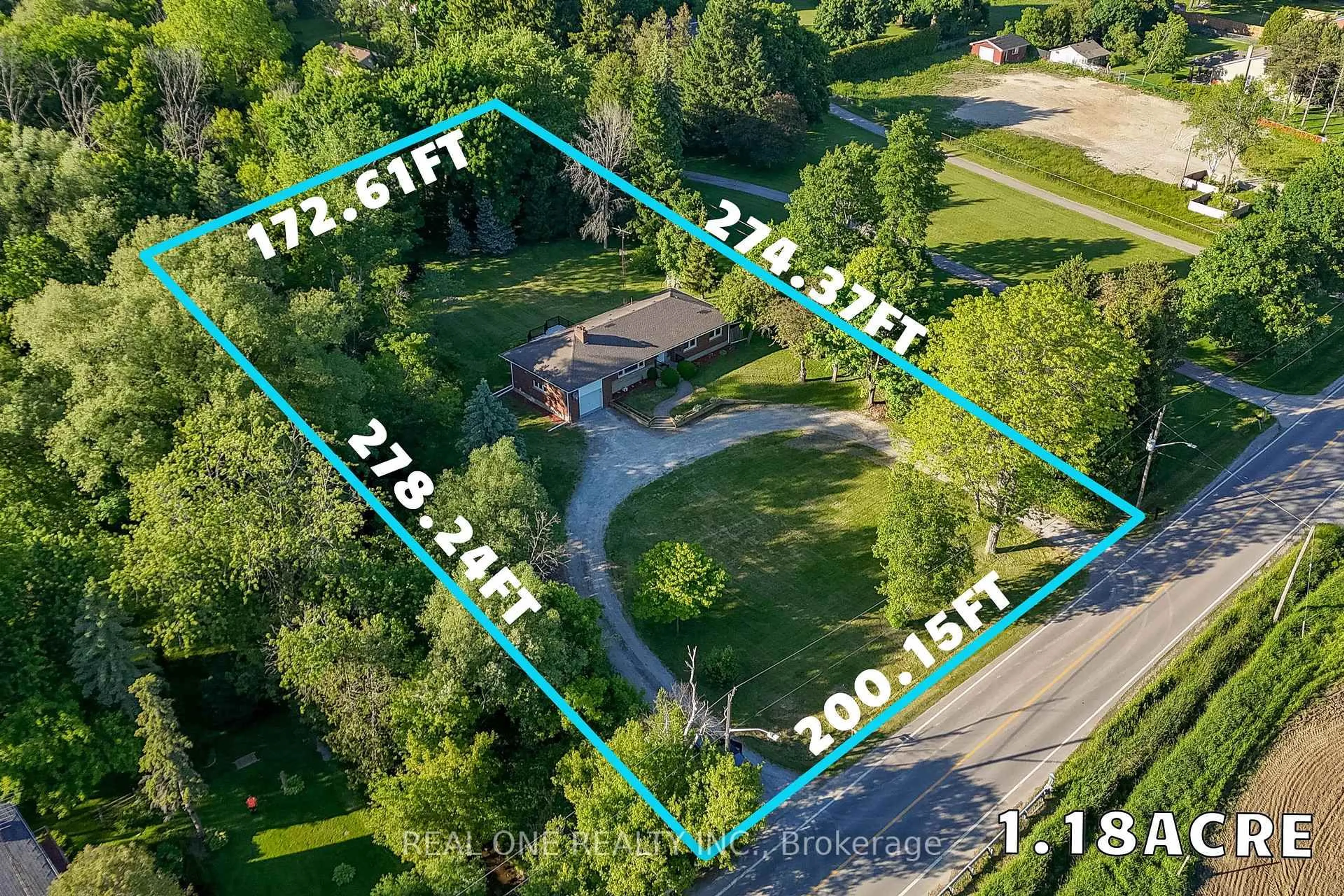 A pic from outside/outdoor area/front of a property/back of a property/a pic from drone, street for 4206 19th Ave, Markham Ontario L6C 1M2