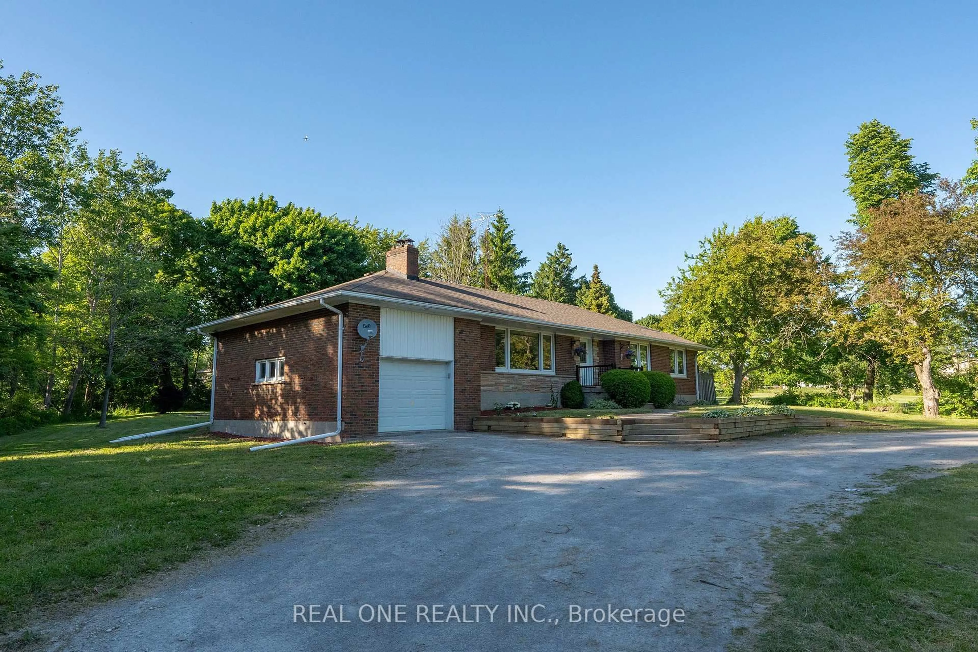 A pic from outside/outdoor area/front of a property/back of a property/a pic from drone, building for 4206 19th Ave, Markham Ontario L6C 1M2
