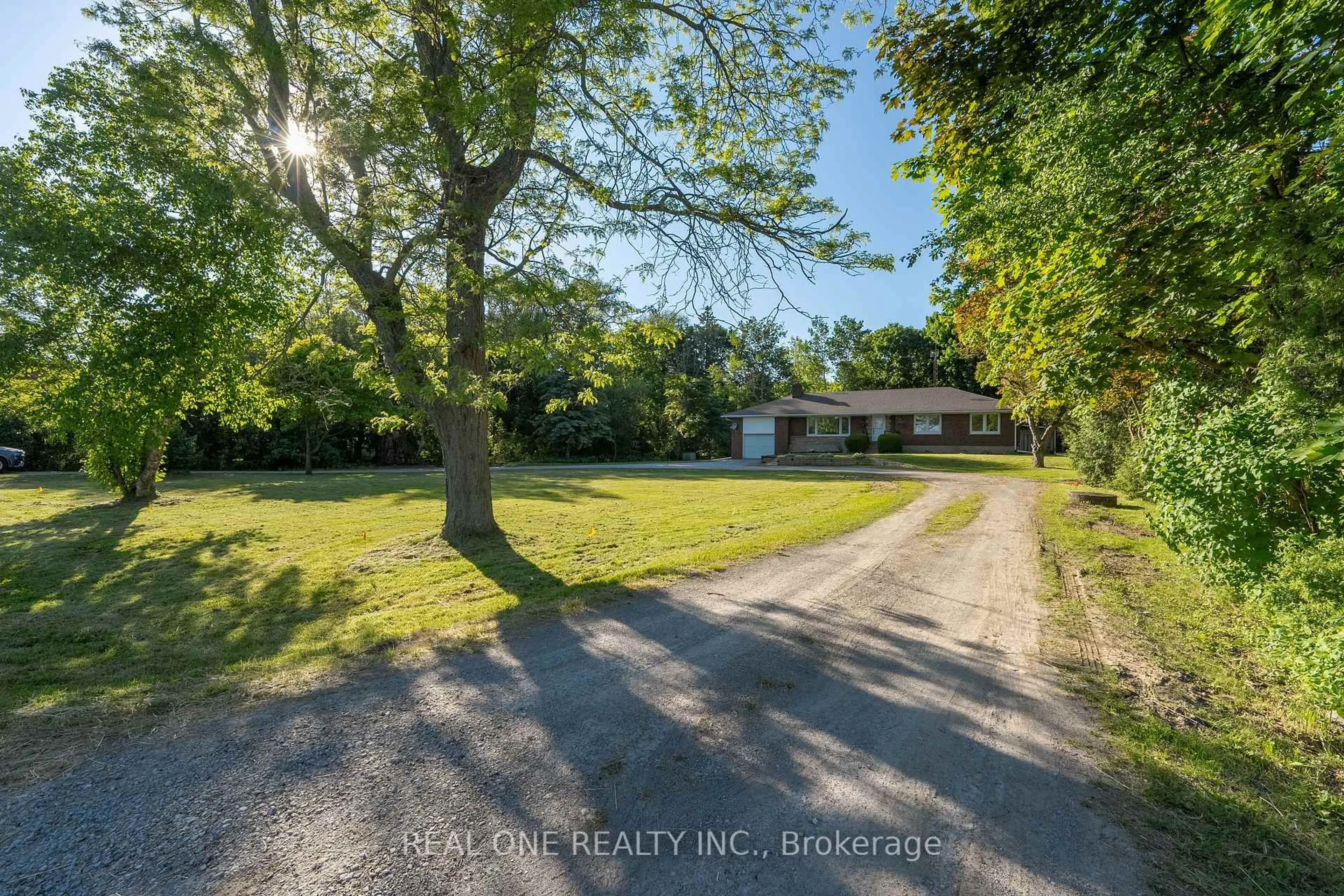 A pic from outside/outdoor area/front of a property/back of a property/a pic from drone, street for 4206 19th Ave, Markham Ontario L6C 1M2