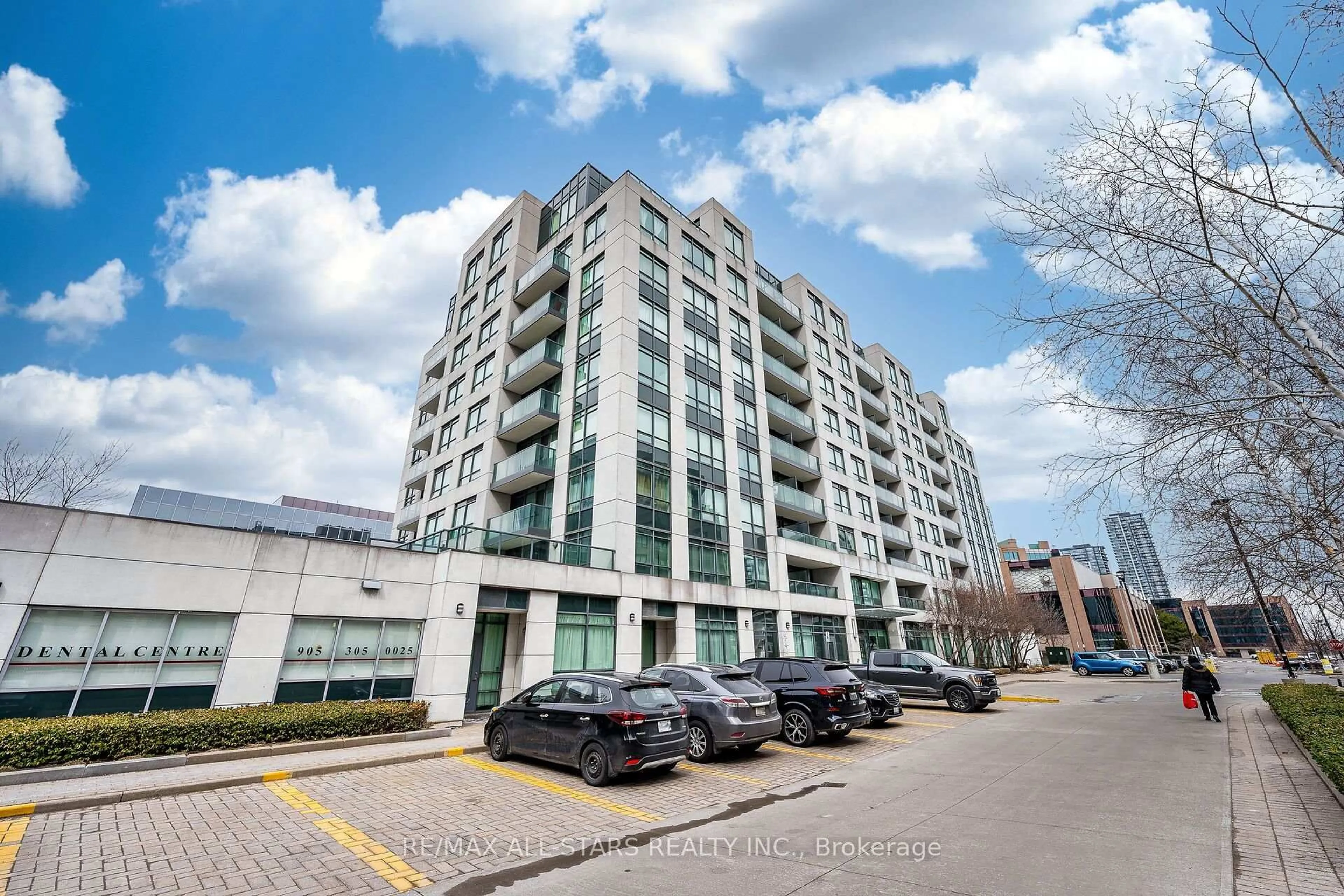 A pic from outside/outdoor area/front of a property/back of a property/a pic from drone, building for 32 Clegg Rd #806, Markham Ontario L6G 0B2